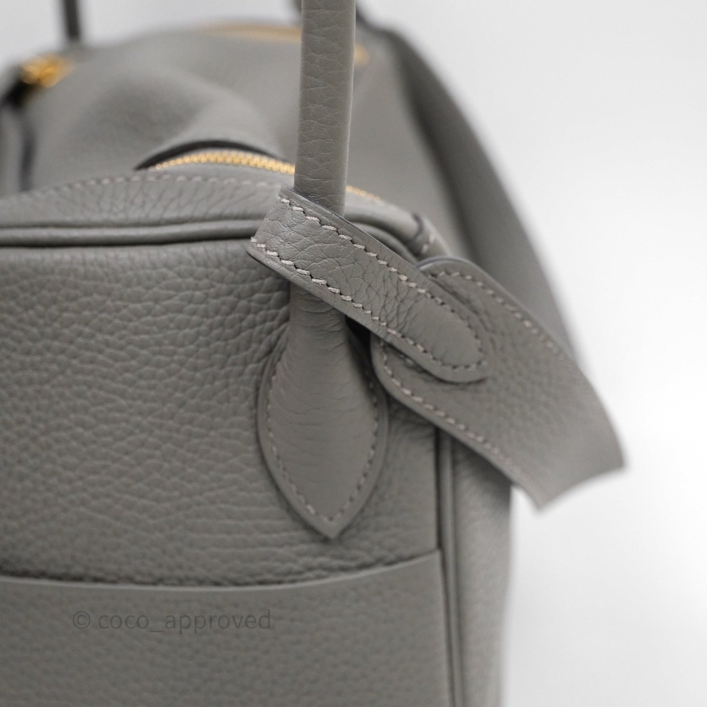Hermès Lindy 26 Taurillion Clemence Gris Meyer 0L Gold Hardware
