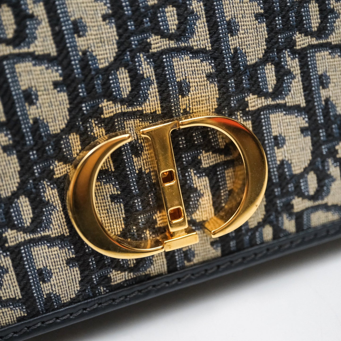 Christian Dior 30 Montaigne Bag Blue Dior Oblique Jacquard