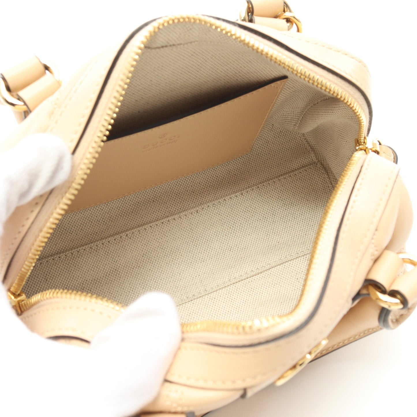 Luxury Gucci Trending 2025 GG Matelasse Handbag Leather Beige 2WAY