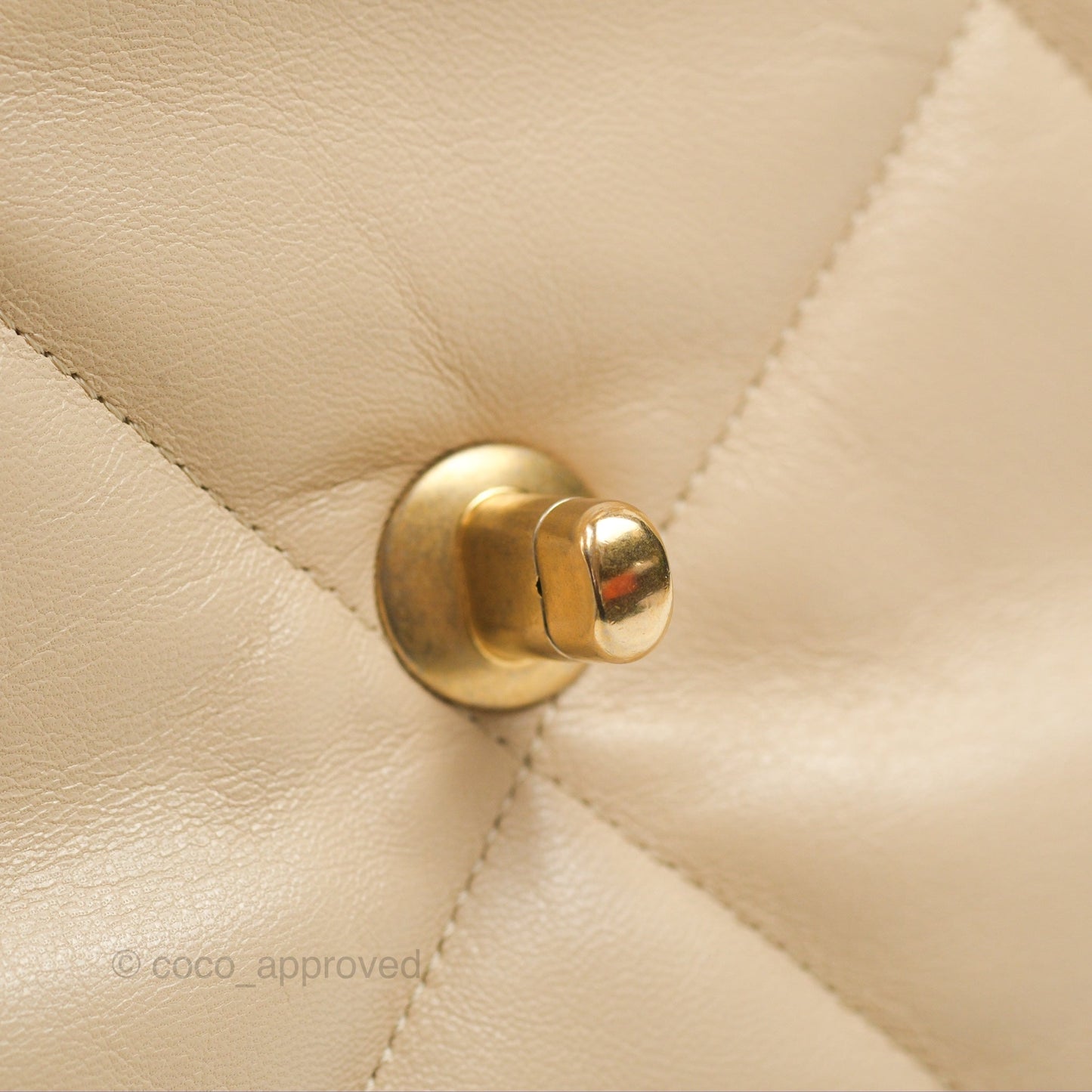 Chanel 19 Medium Beige Mixed Hardware