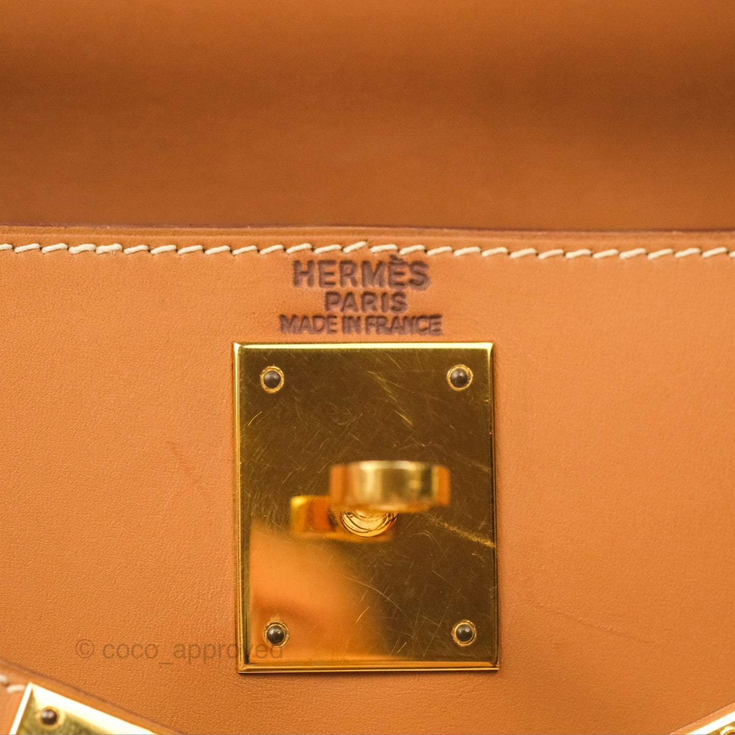 Hermès Vintage Kelly 28 Sellier Gold Calf Gold Hardware