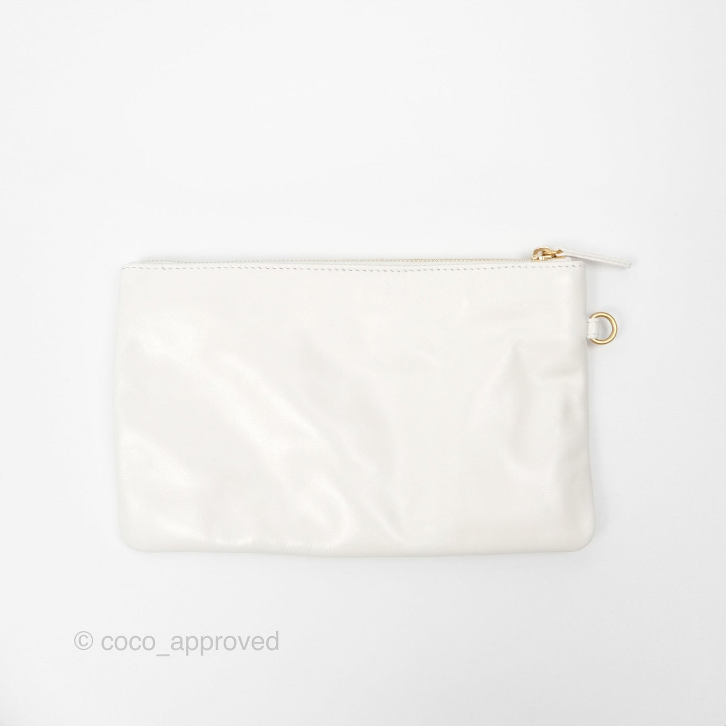 Chanel 22 Medium White Shiny Calfskin Aged Gold Hardware