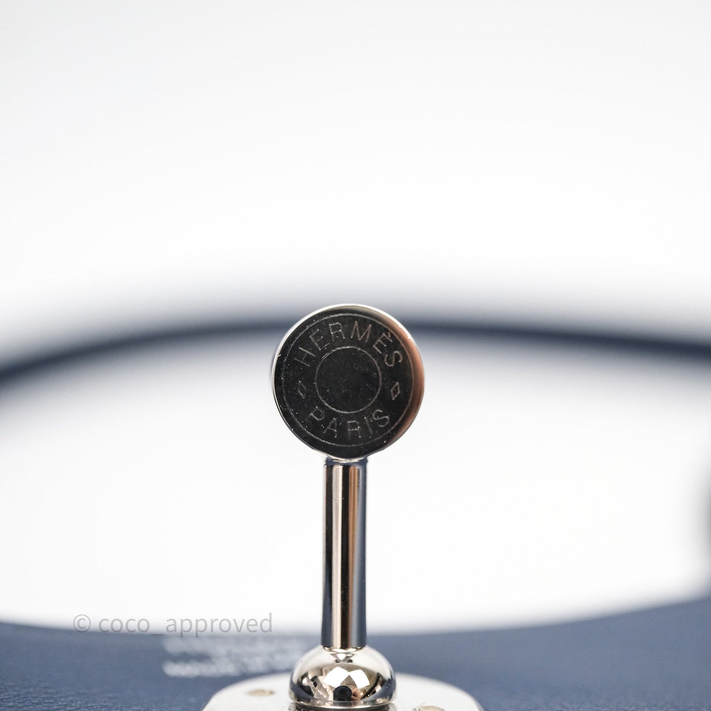 Hermès Mini Lindy II 20 Bleu Navy 7U / Rouge Grenat K1 Swift Palladium Hardware