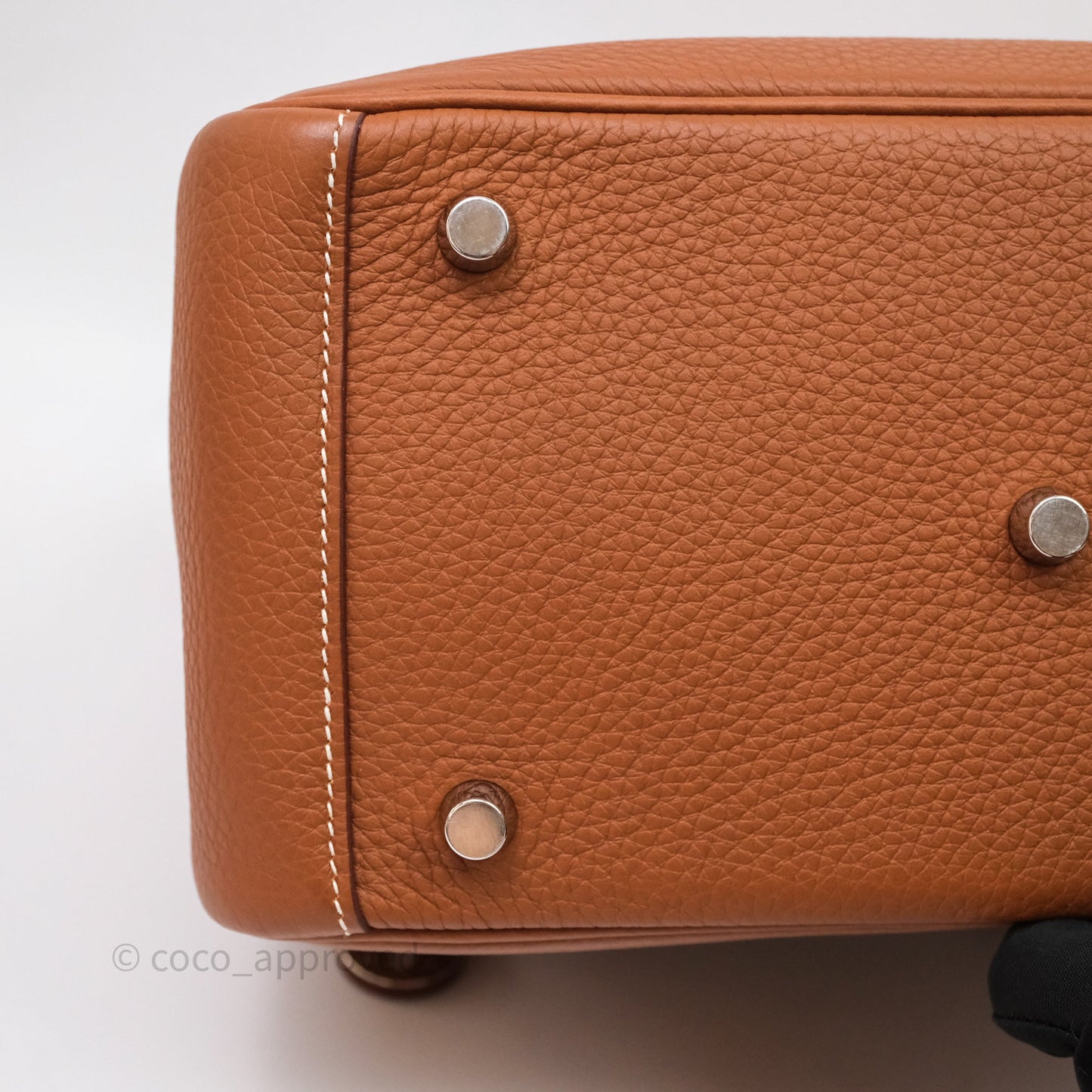 Hermès Lindy 26 Gold Clemence Palladium Hardware