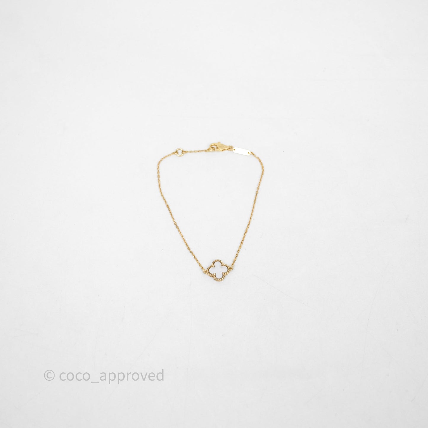 Van Cleef & Arpels Sweet Alhambra Bracelet Yellow Gold & Mother-of-pearl
