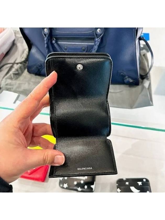 Luxury Balenciaga Star Logo Print Tri-Fold Half Wallet Black