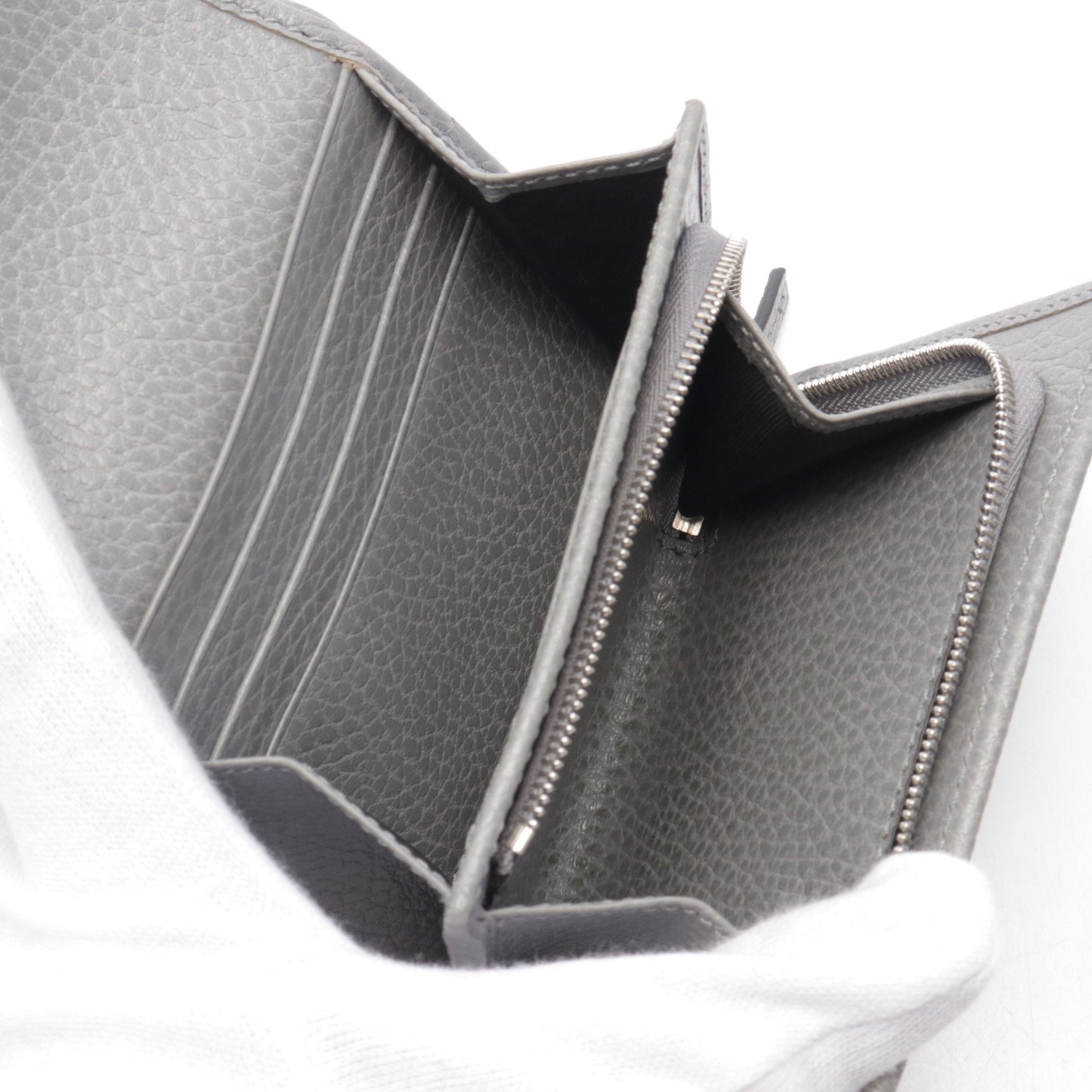 Luxury Gucci Trending 2025 GG Marmont Bi-fold wallet Leather Gray
