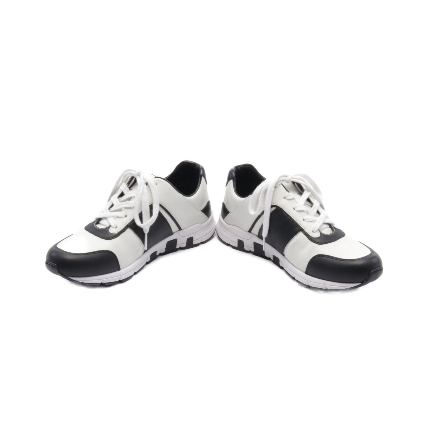 Luxury Gucci Trending 2025 Interlocking G Sneakers Leather Off white Black