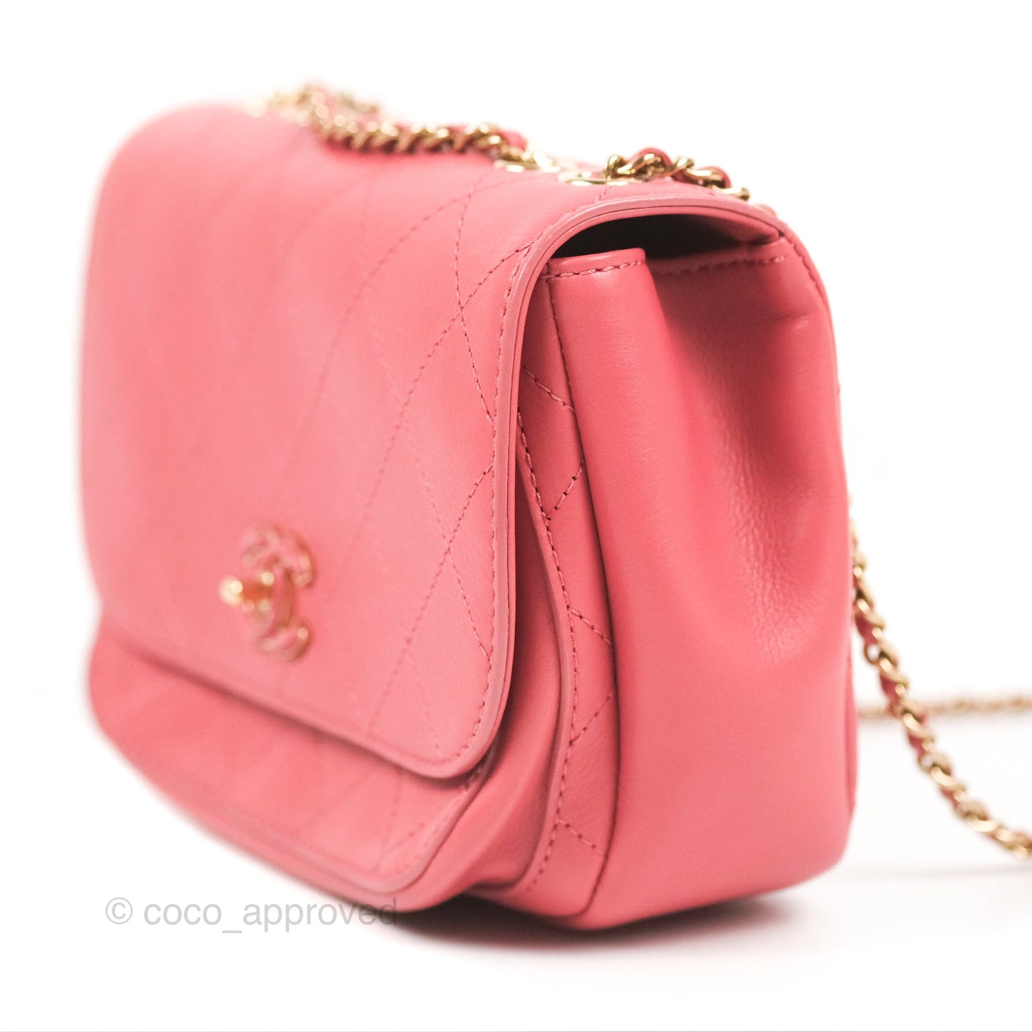 Chanel Small Flat Quilt Round Flap Bag Pink Calfskin Gold Hardware