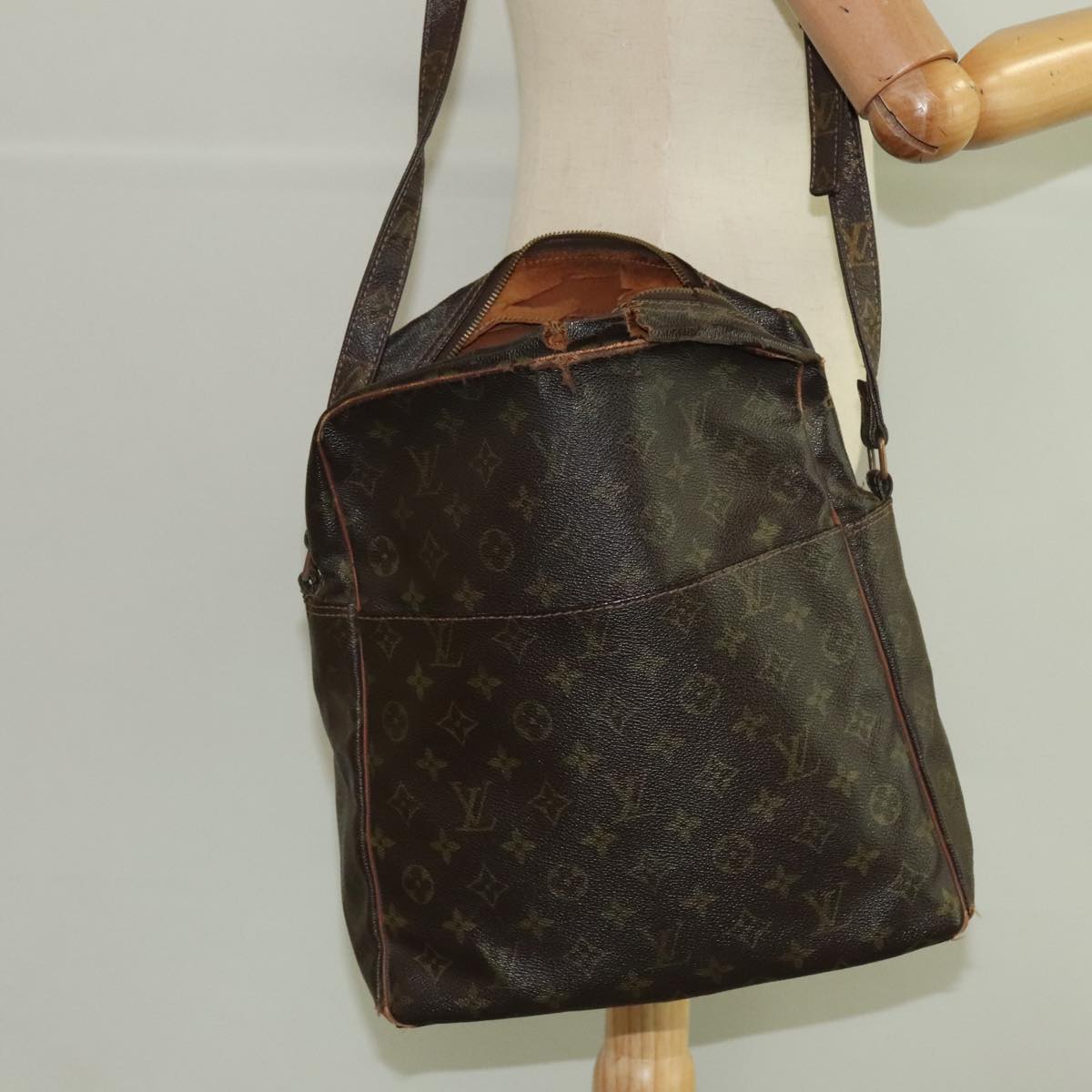 LOUIS VUITTON Monogram Marceau Shoulder Bag No.70 LV 95103