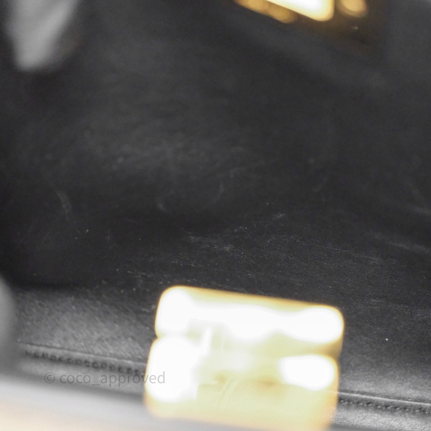 Fendi Peekaboo Iconic Essentially Bag Calfskin Beige