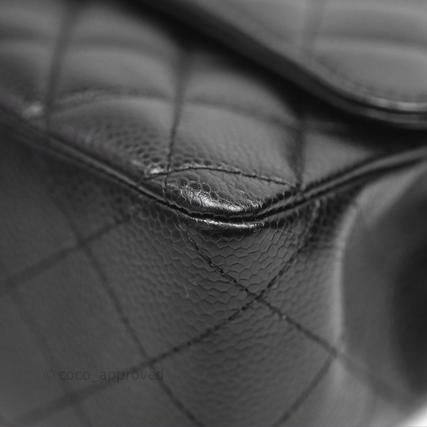 Chanel Classic M/L Medium Flap Quilted Black Caviar Gold Hardware
