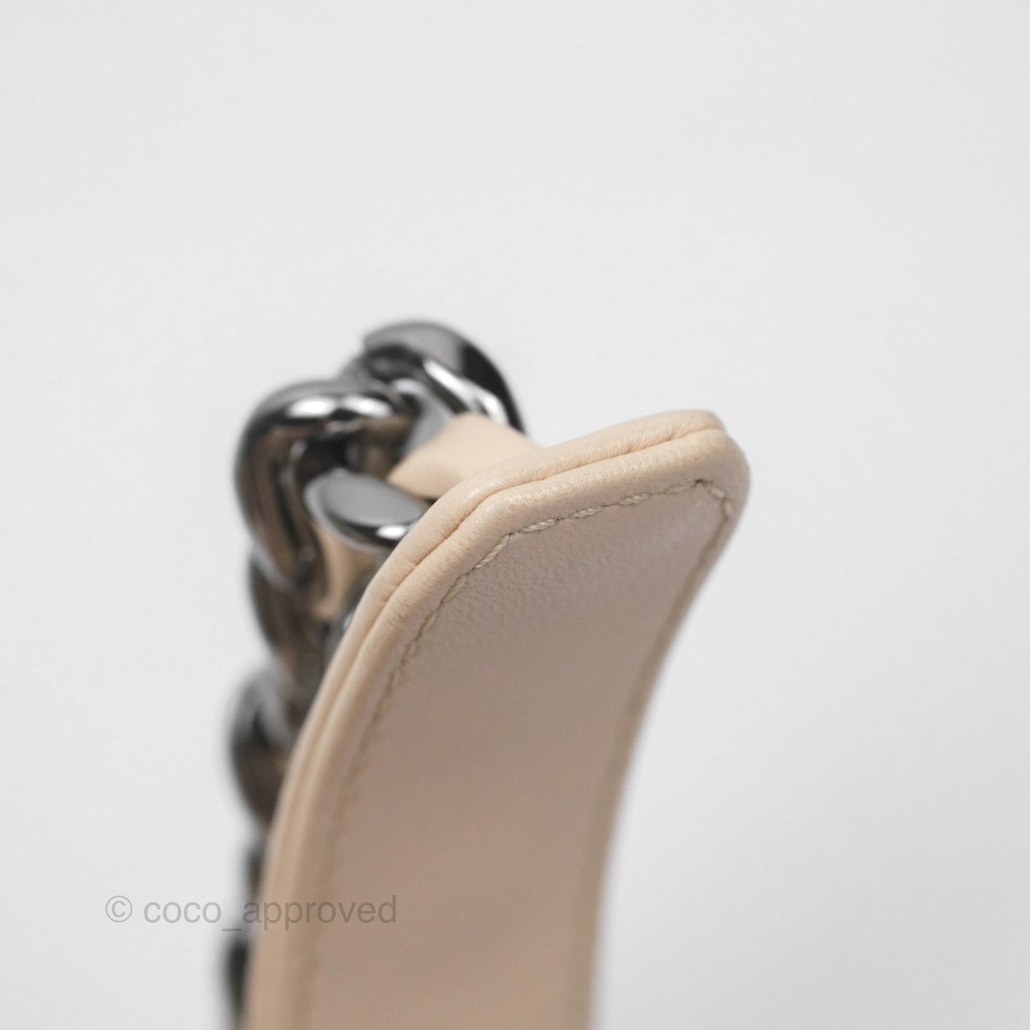 Chanel 19 Small Tweed Oreo Cream Mixed Hardware