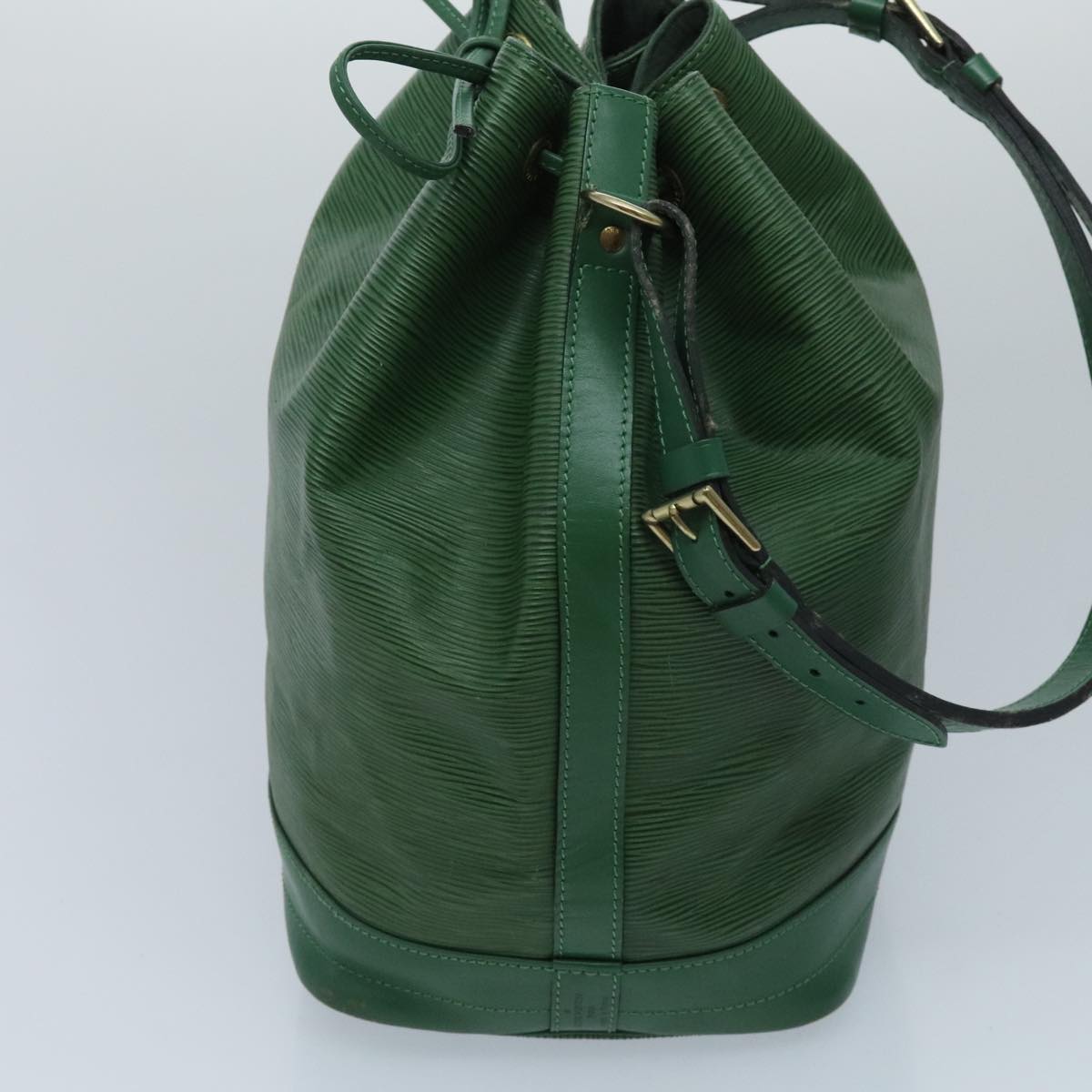 LOUIS VUITTON Epi Noe Shoulder Bag Green M44004 LV 95385