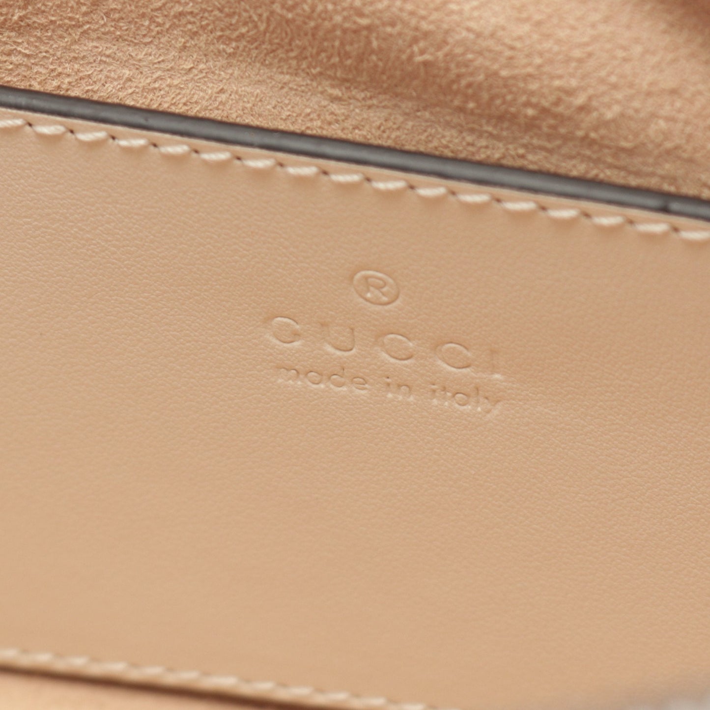 Luxury Gucci Trending 2025 GG Marmont Handbag Leather Ivory Quilting