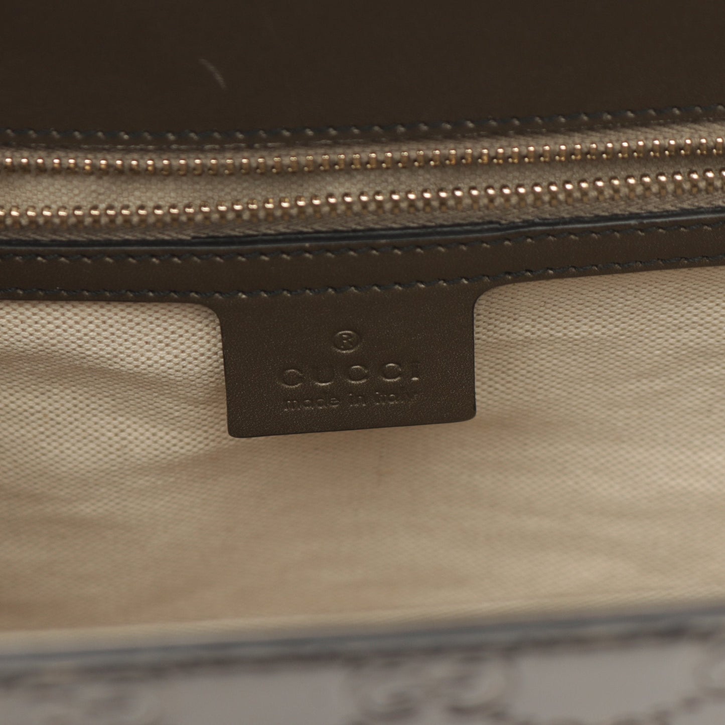 Luxury Gucci Trending 2025 EMILY Emily Luxury Gucci Trending 2025 sima Horsebit Chain shoulder bag Patent leather Silver Tassel