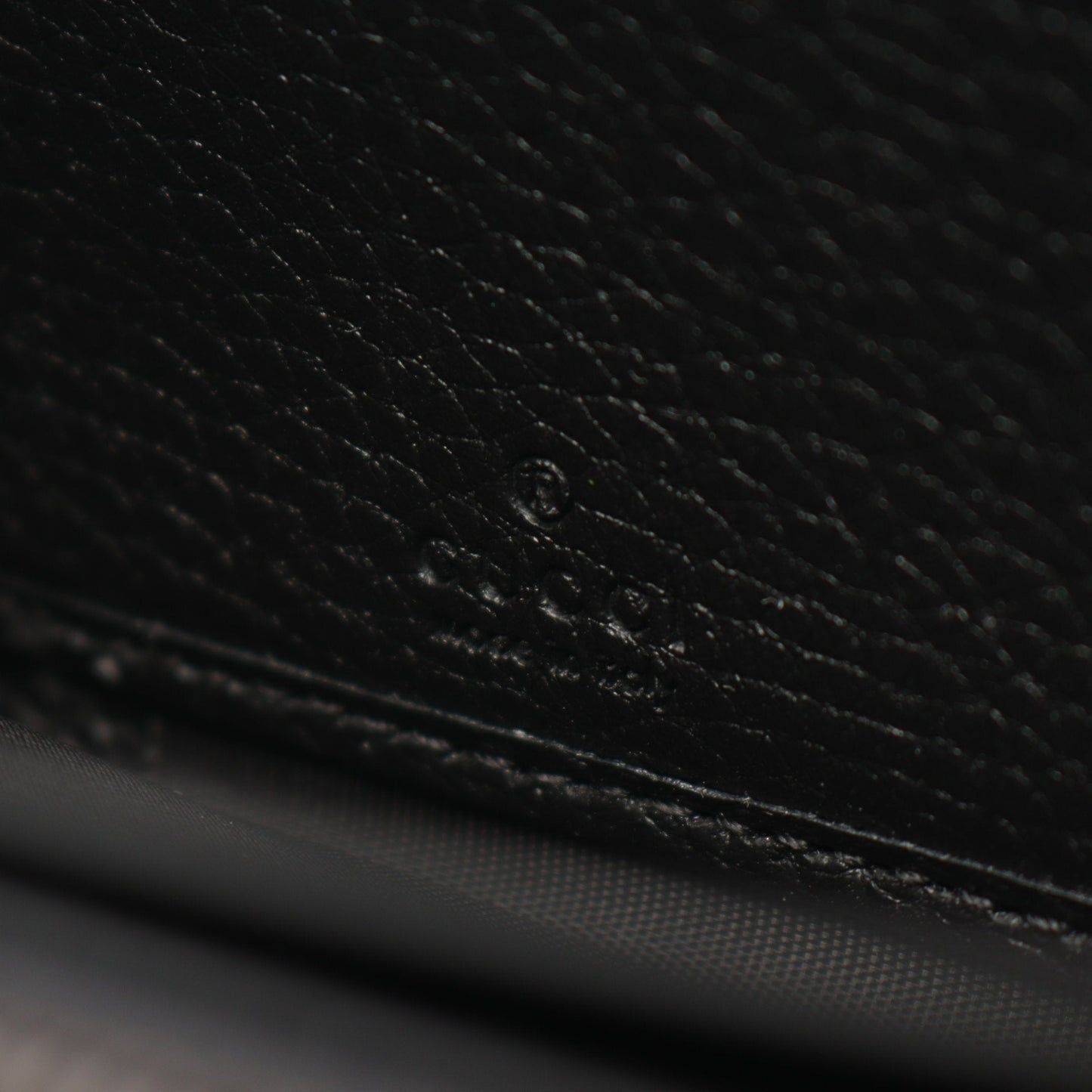 Luxury Gucci Trending 2025 Bamboo Round zipper long wallet Leather Black