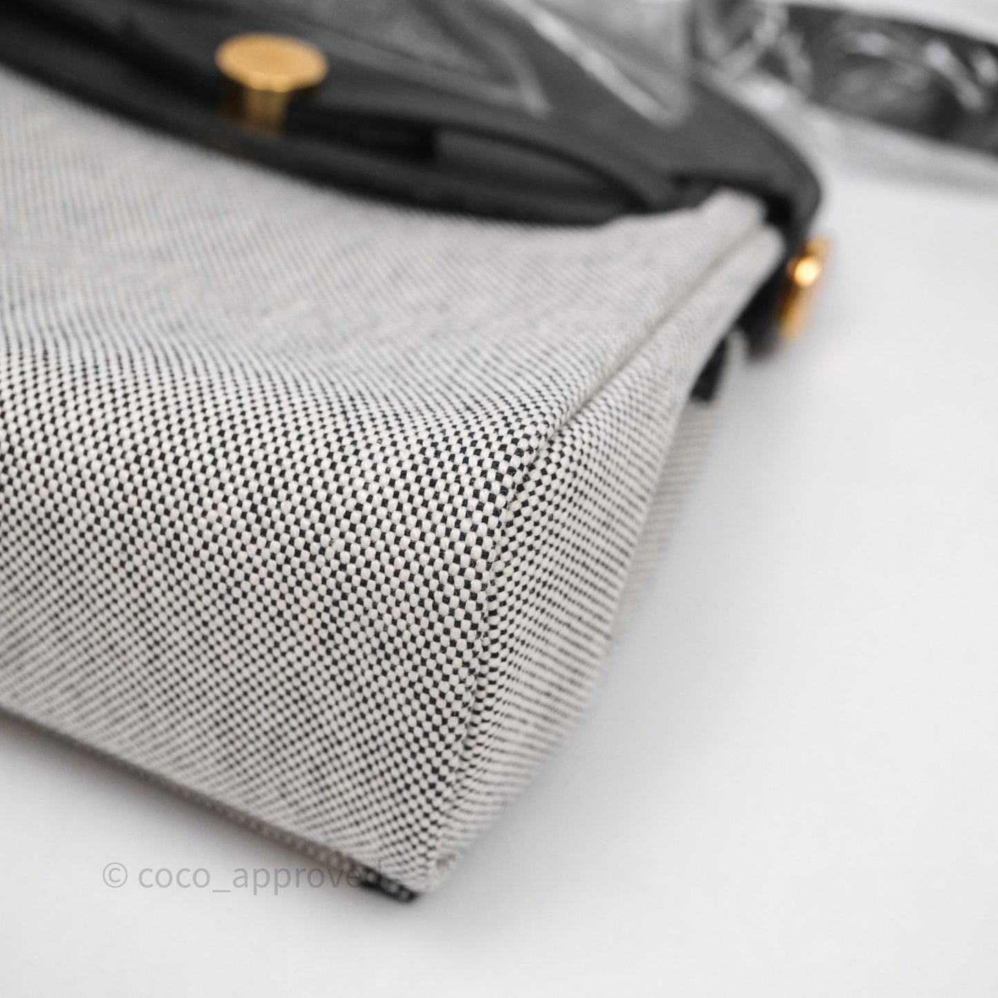 Hermès Herbag Zip 20 Mini Ecru-Noir Canvas Gold Hardware