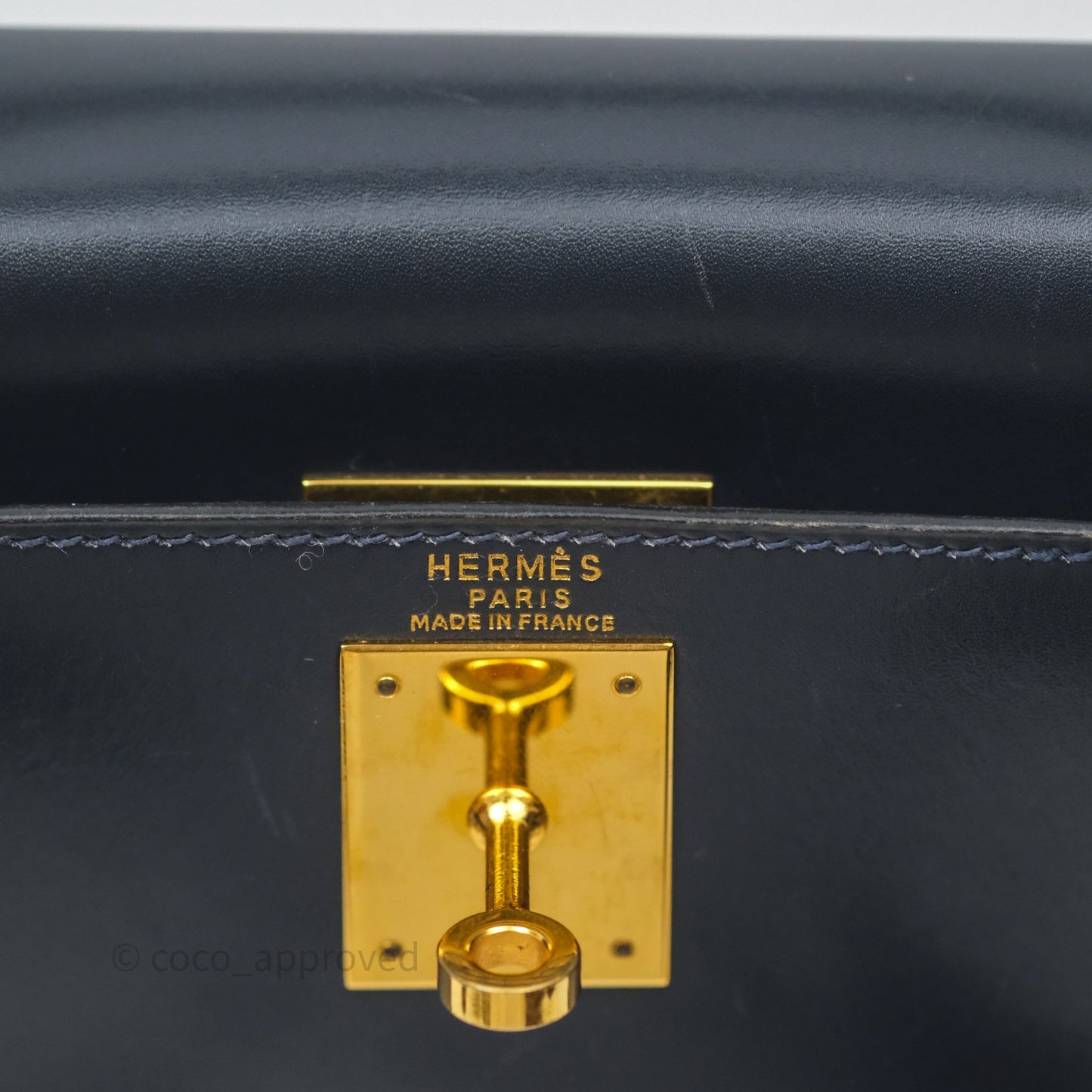 Hermès Vintage Kelly 28 Retourn Navy Box Leather Gold Hardware