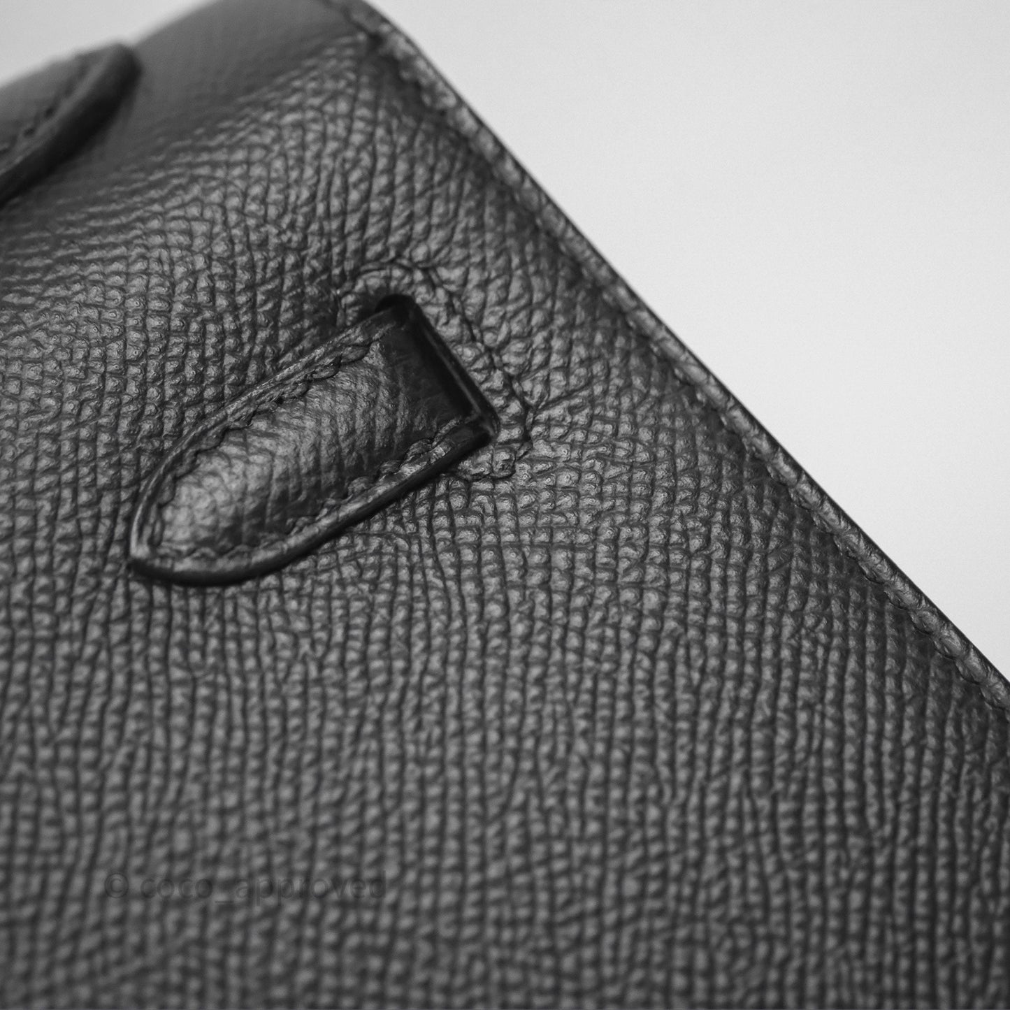 Hermès Sellier Kelly 25 Black Noir 89 Epsom Gold Hardware