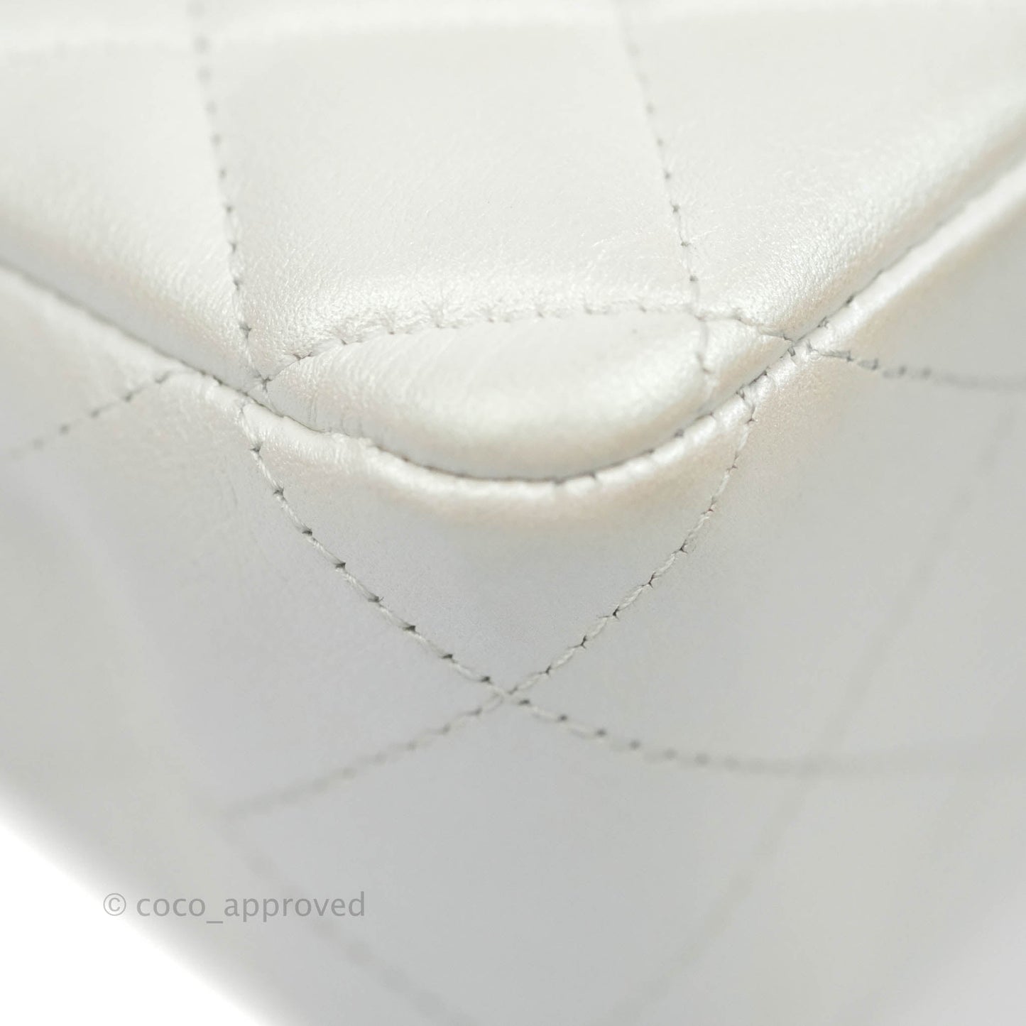 Chanel Classic M/L Medium Double Flap Iridescent White Lambskin Gold Hardware