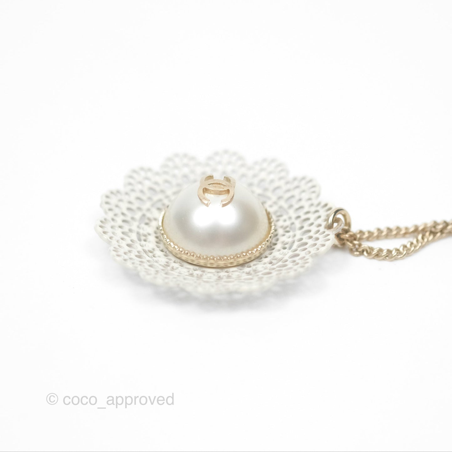Chanel Pearl CC Lace Flower Necklace Gold Tone 15K