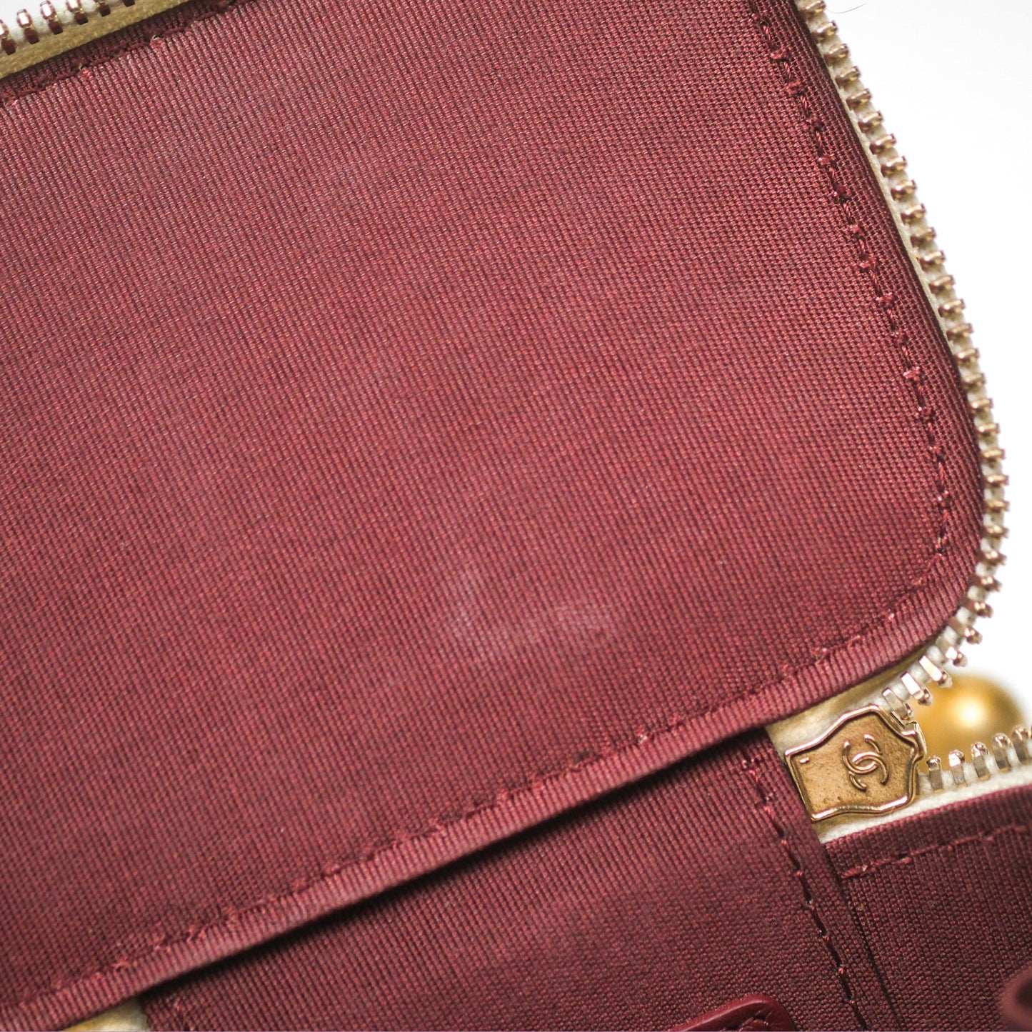 Chanel Quilted Mini Perfect Fit Vanity With Chain White Calfskin Aged Gold Hardware