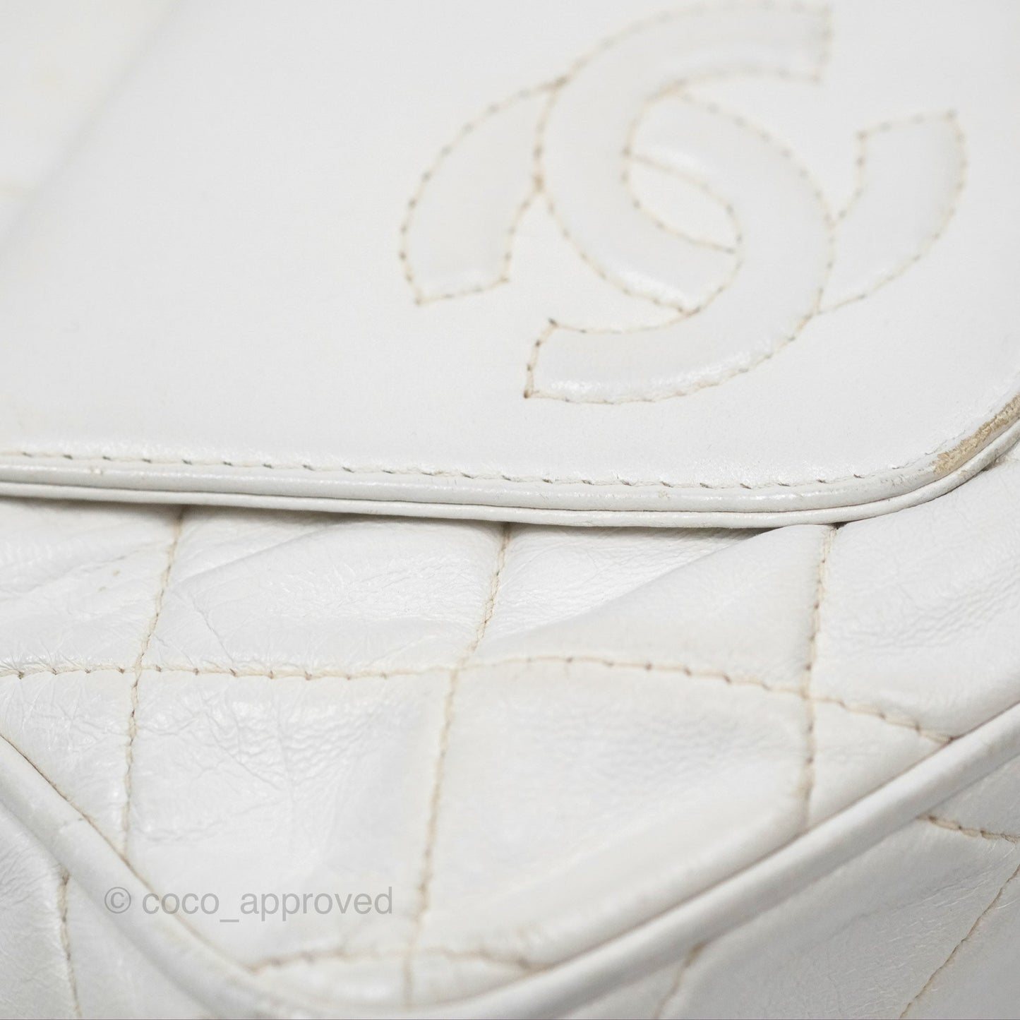 Chanel Vintage Small Camera Bag White Lambskin Gold Hardware