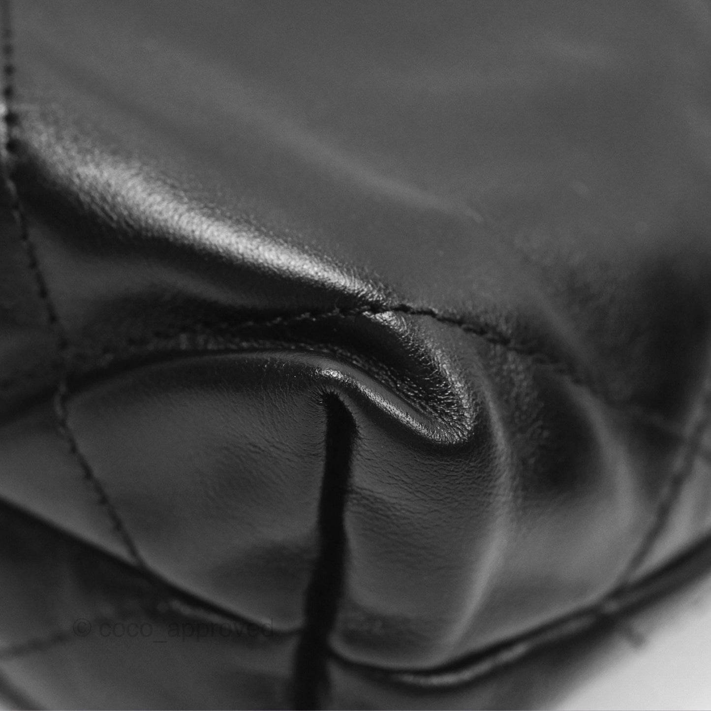 Chanel 22 Mini Bag Black Shiny Crumpled Calfskin