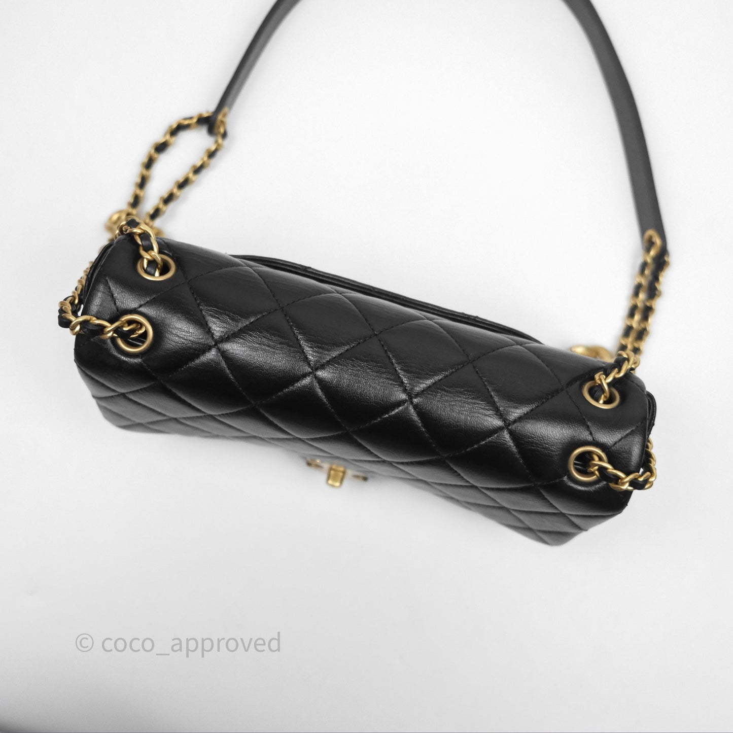 Chanel Quilted Flap Bag Black Lambskin Aged Gold Hardware 22P