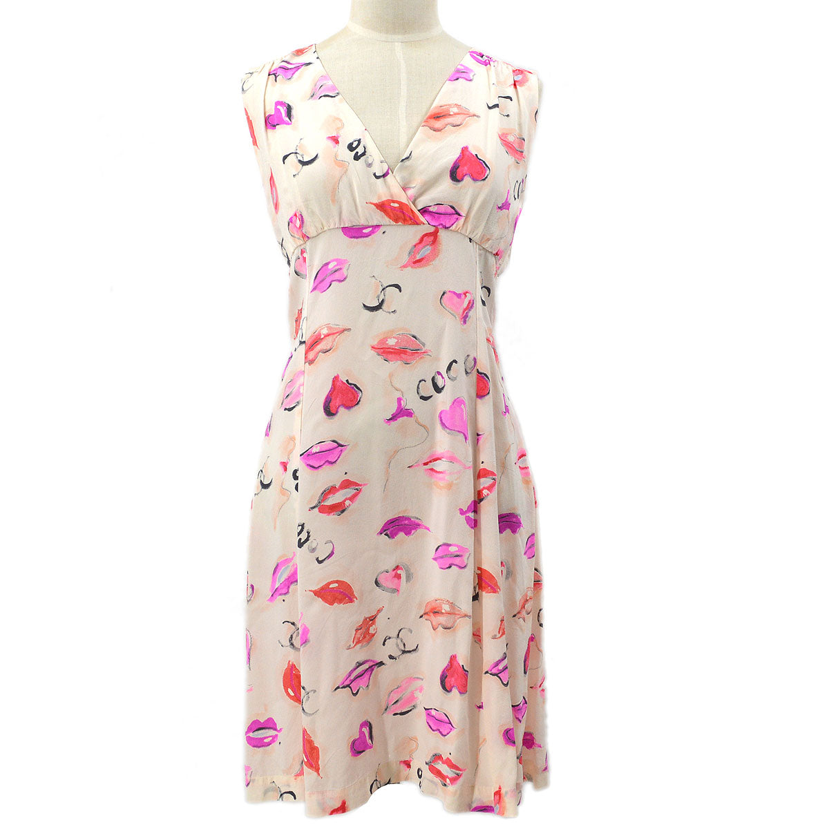 Luxury Chanel 1995 Coco sleeveless silk dress