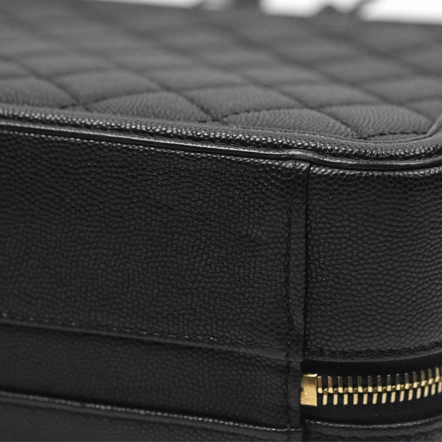 Chanel Quilted Medium CC Filigree Vanity Case Black Caviar Gold Hardware