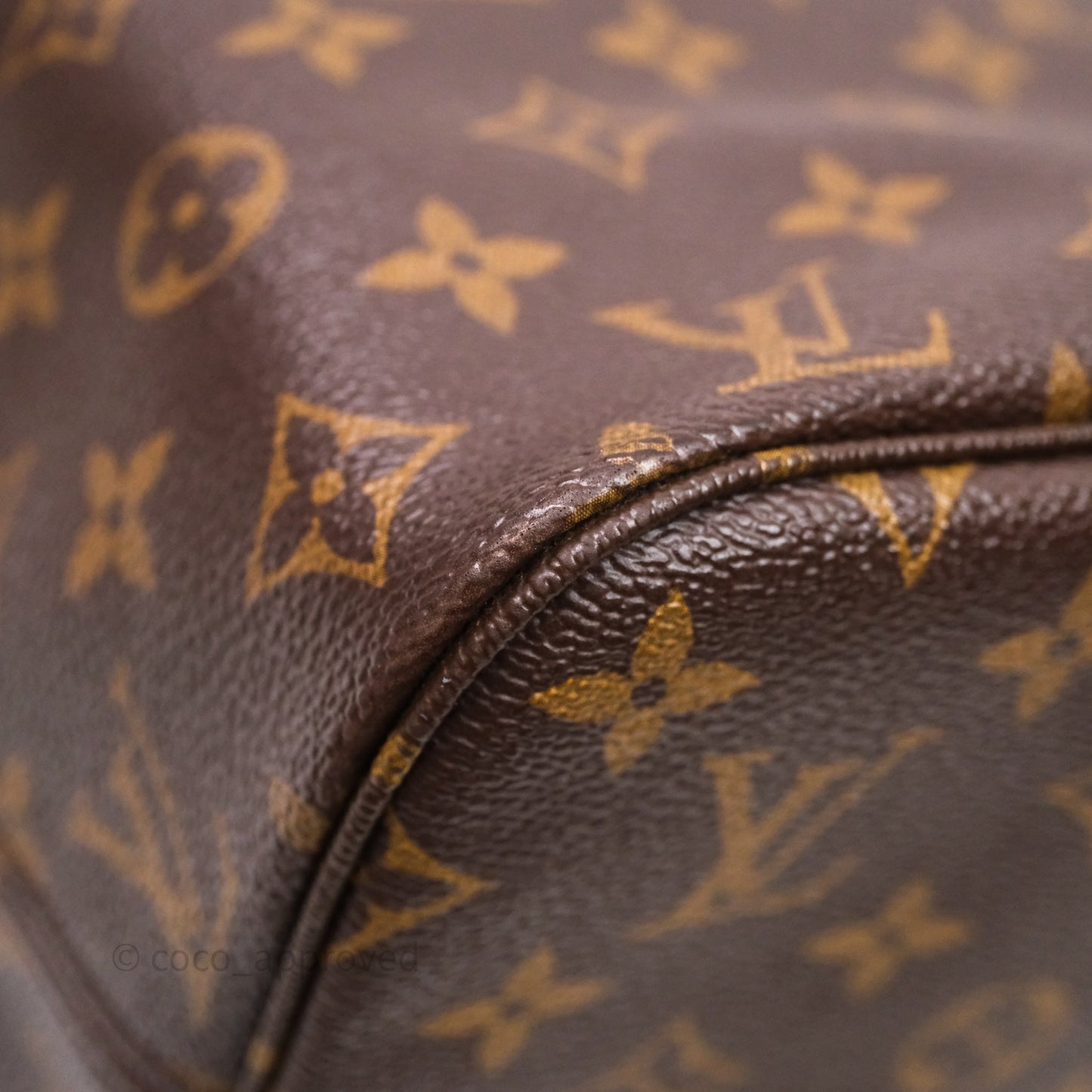 Louis Vuitton Neverfull MM Tote Bag Monogram Canvas