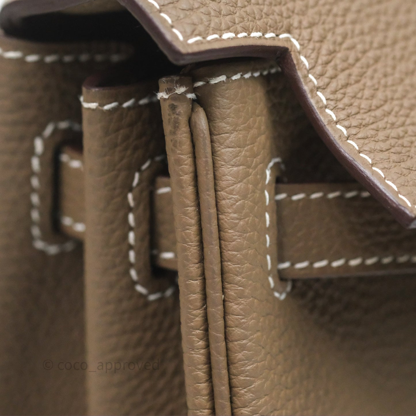 Hermès Retourne Kelly 25 Etoupe 18 Togo Gold Hardware