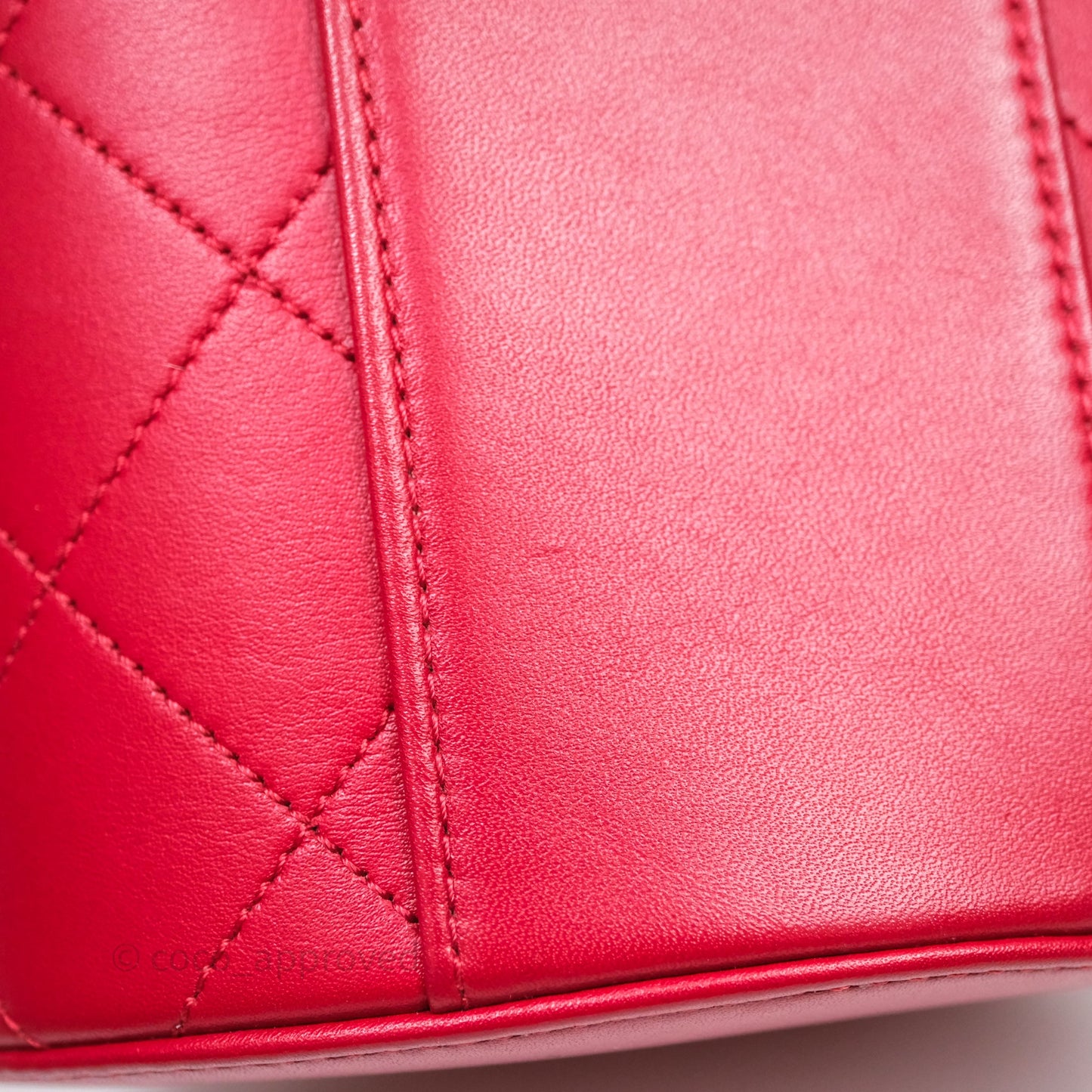 Chanel CC Vanity Case Red Calfskin Aged Gold Hardware