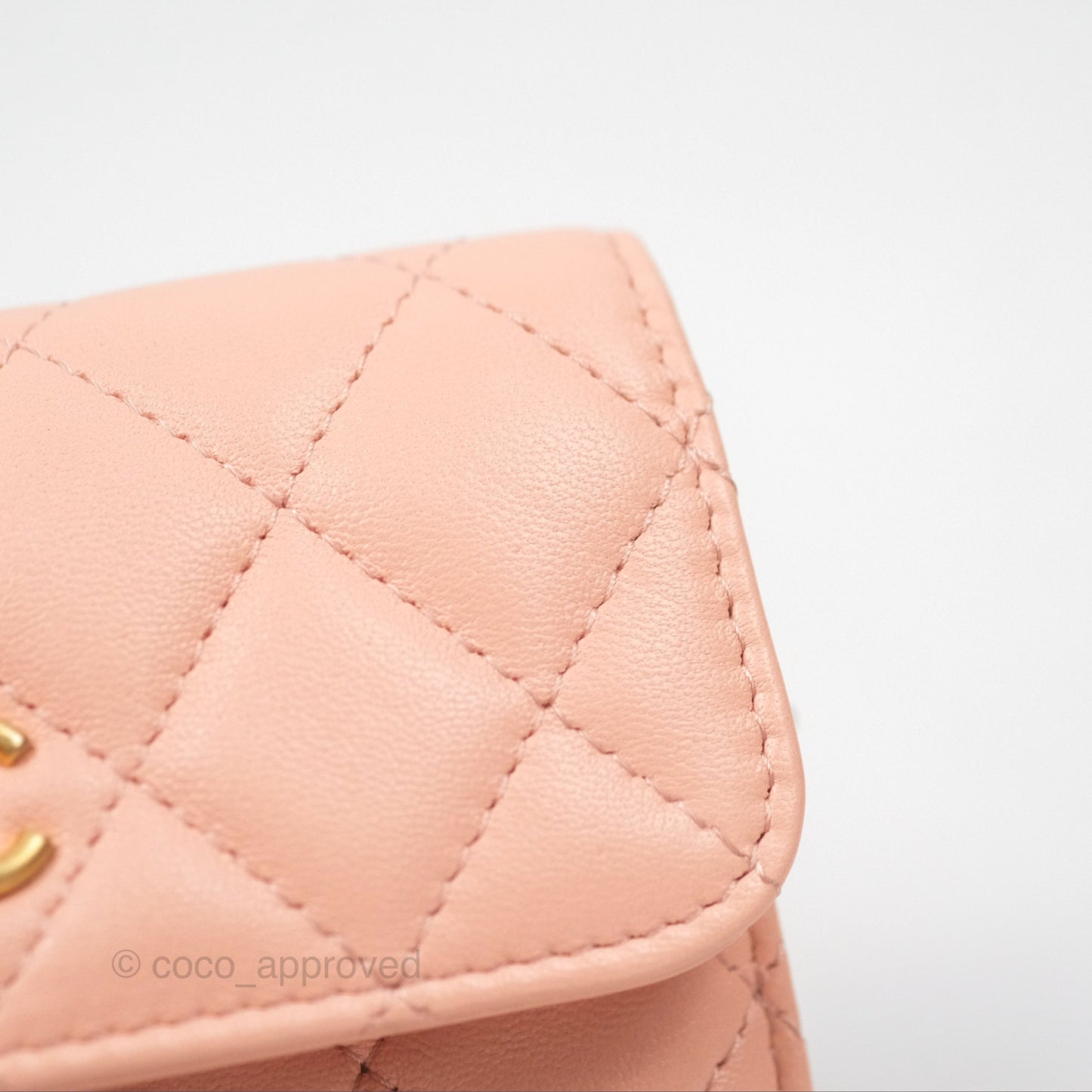 Chanel Pearl Crush Card Holder Pink Beige Lambskin Aged Gold Hardware