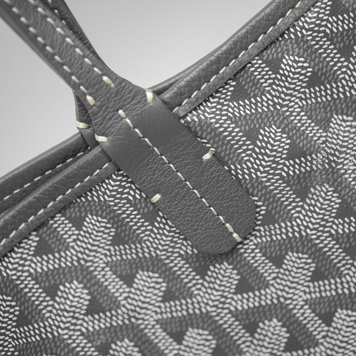 Goyard St Louis Tote PM ⁣⁣⁣⁣⁣⁣⁣⁣⁣⁣⁣⁣⁣⁣⁣⁣⁣⁣⁣⁣Grey