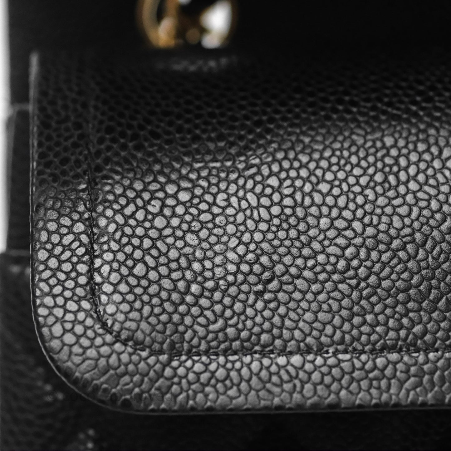 Chanel Classic M/L Medium Flap Quilted Black Caviar Gold Hardware