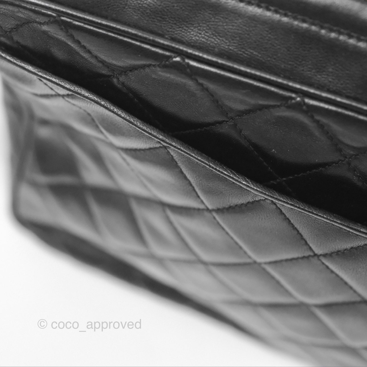 Chanel Vintage Quilted Shoulder Bag Black Lambskin Gold Hardware