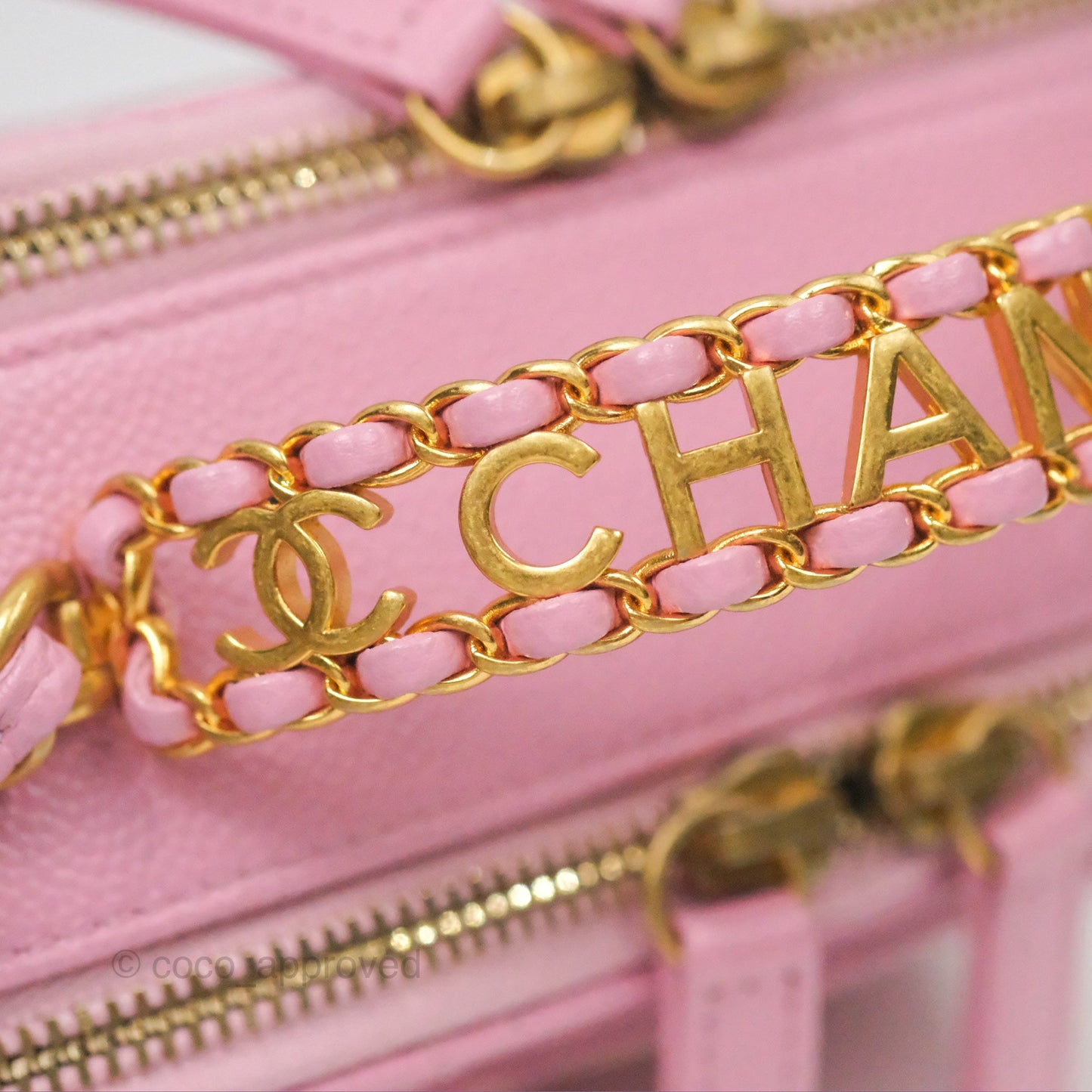Chanel Caviar Quilted Pick Me Up Small Vanity Case Light Pink