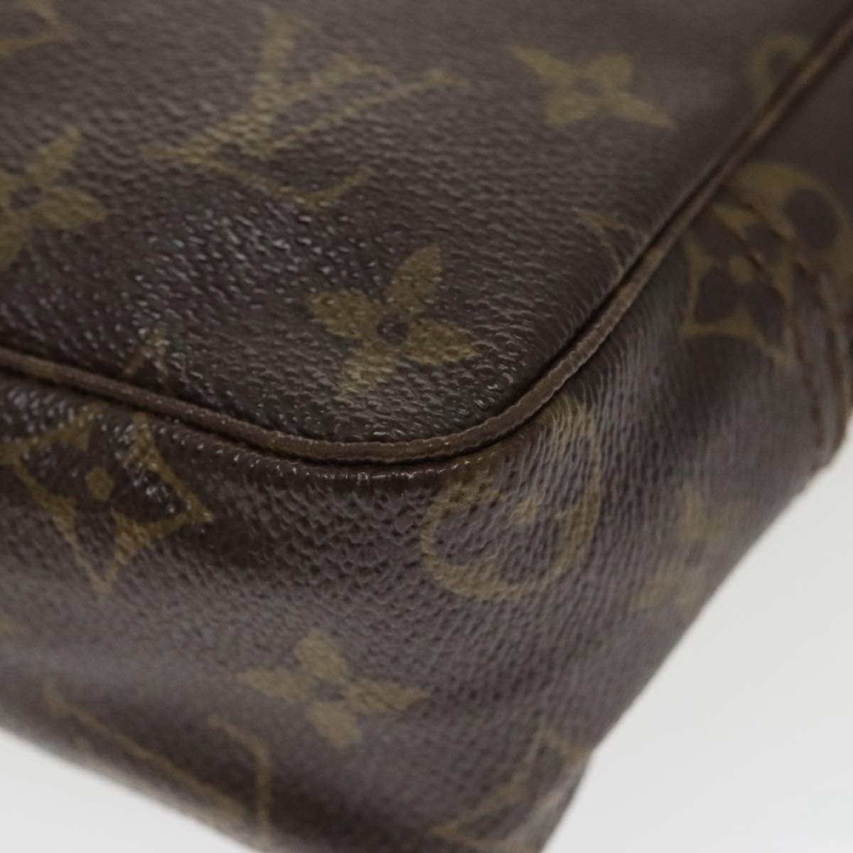 LOUIS VUITTON Monogram Trousse Toilette 23 Clutch Bag Vintage M47524 97642