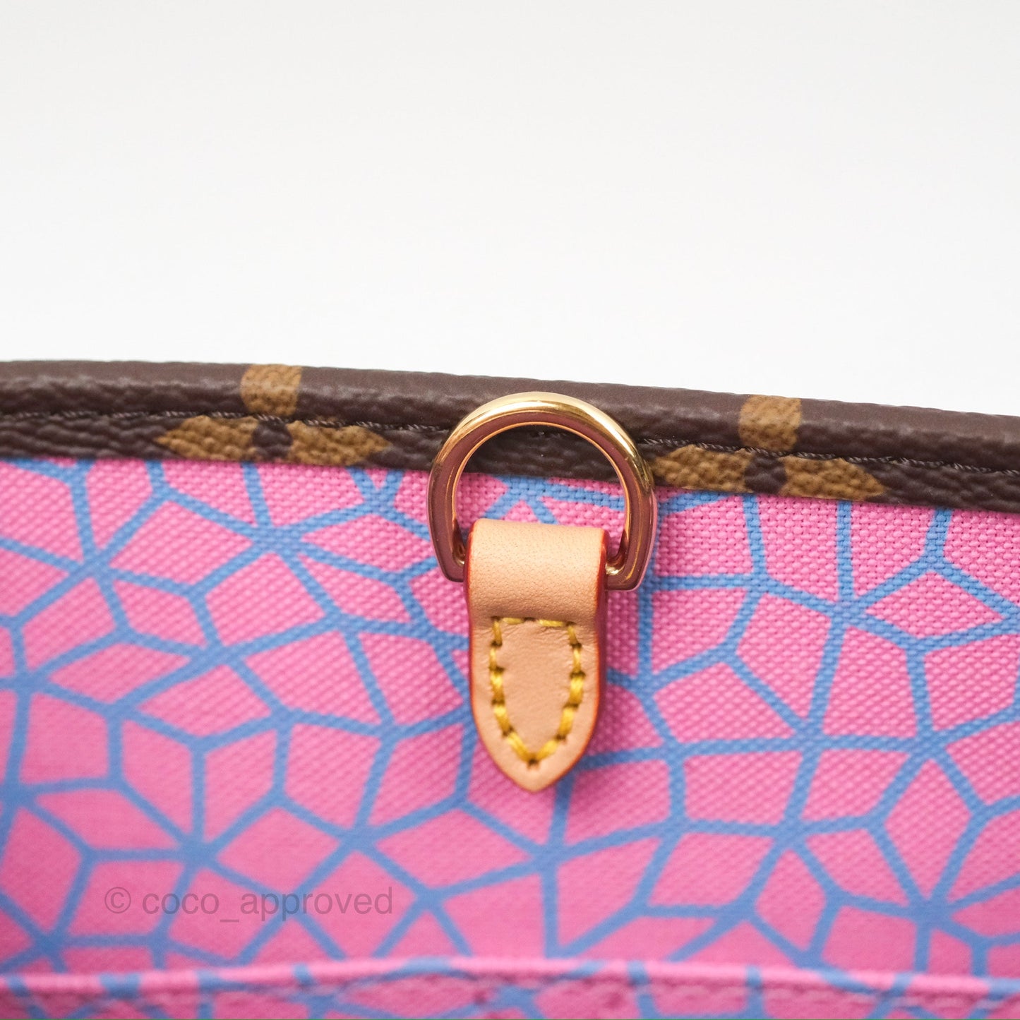Louis Vuitton x Yayoi Kusama OnTheGo PM Monogram Canvas