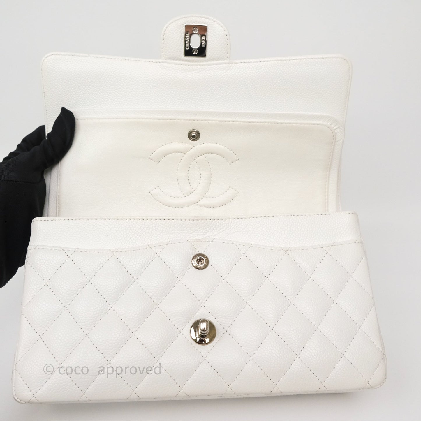Chanel M/L Medium Classic Flap Quilted White Caviar Silver Hardware