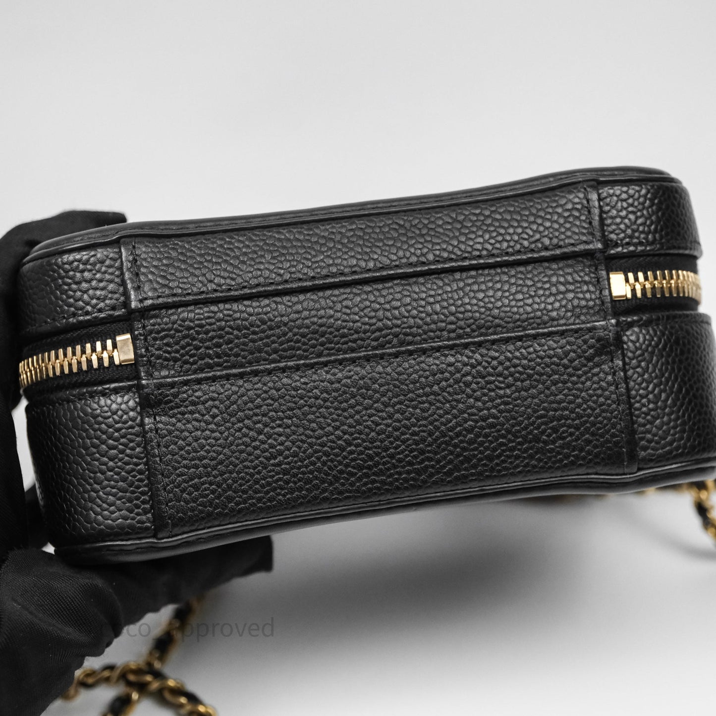 Chanel Quilted Small CC Filigree Vanity Case Black Caviar Aged Gold Hardware