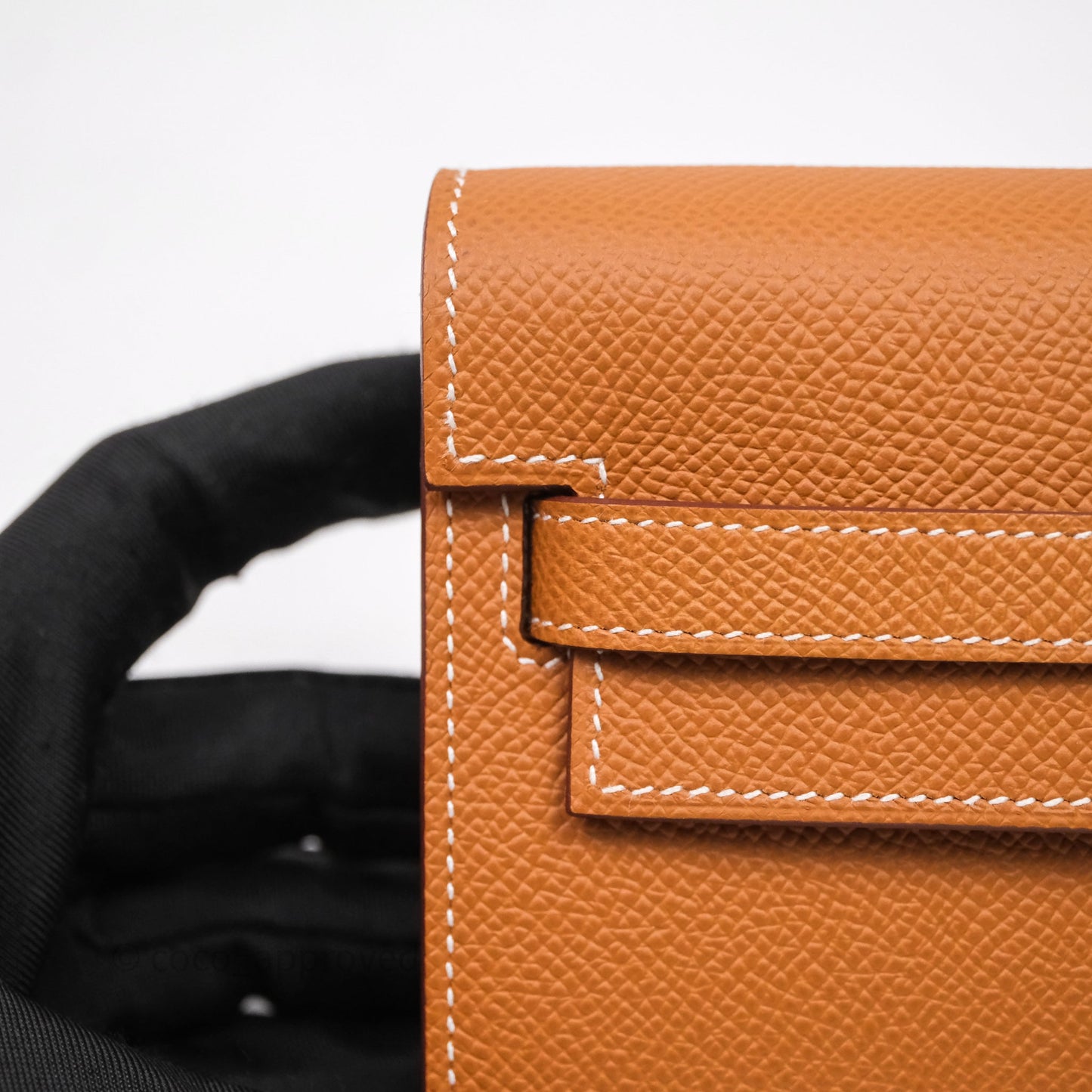 Hermès Kelly To Go Wallet Gold 37 Epsom Gold Hardware