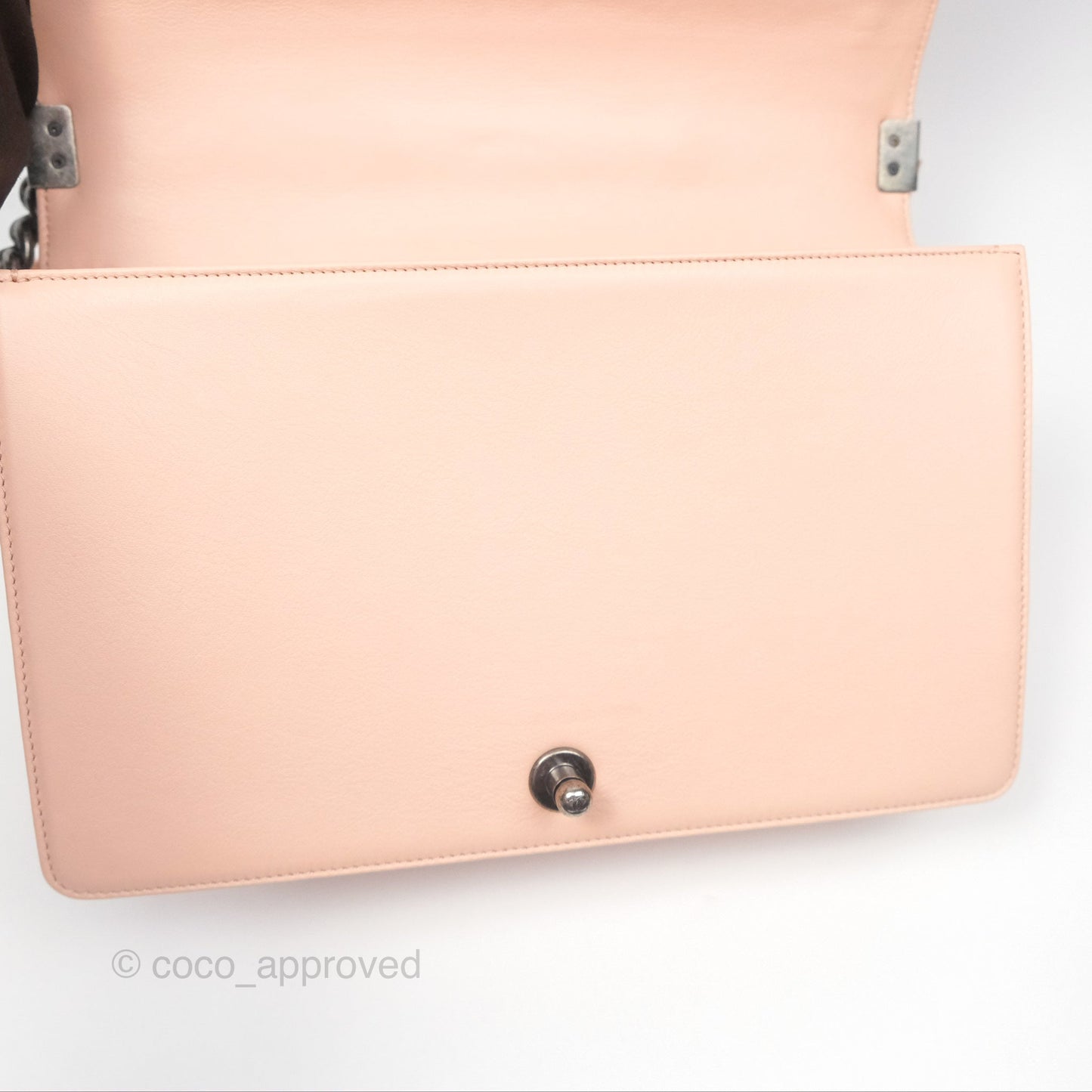 Chanel Quilted New Medium Boy Pink Lambskin Ruthenium Hardware