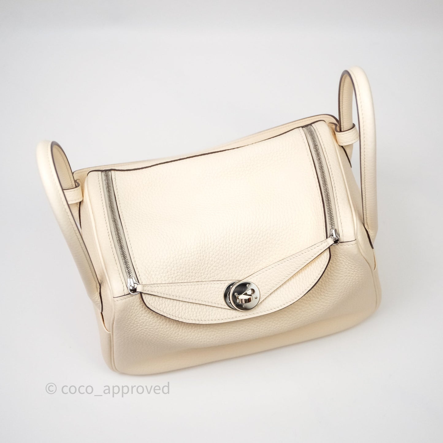 Hermès Lindy 26 Nata I2 Taurillon Clemence Palladium Hardware