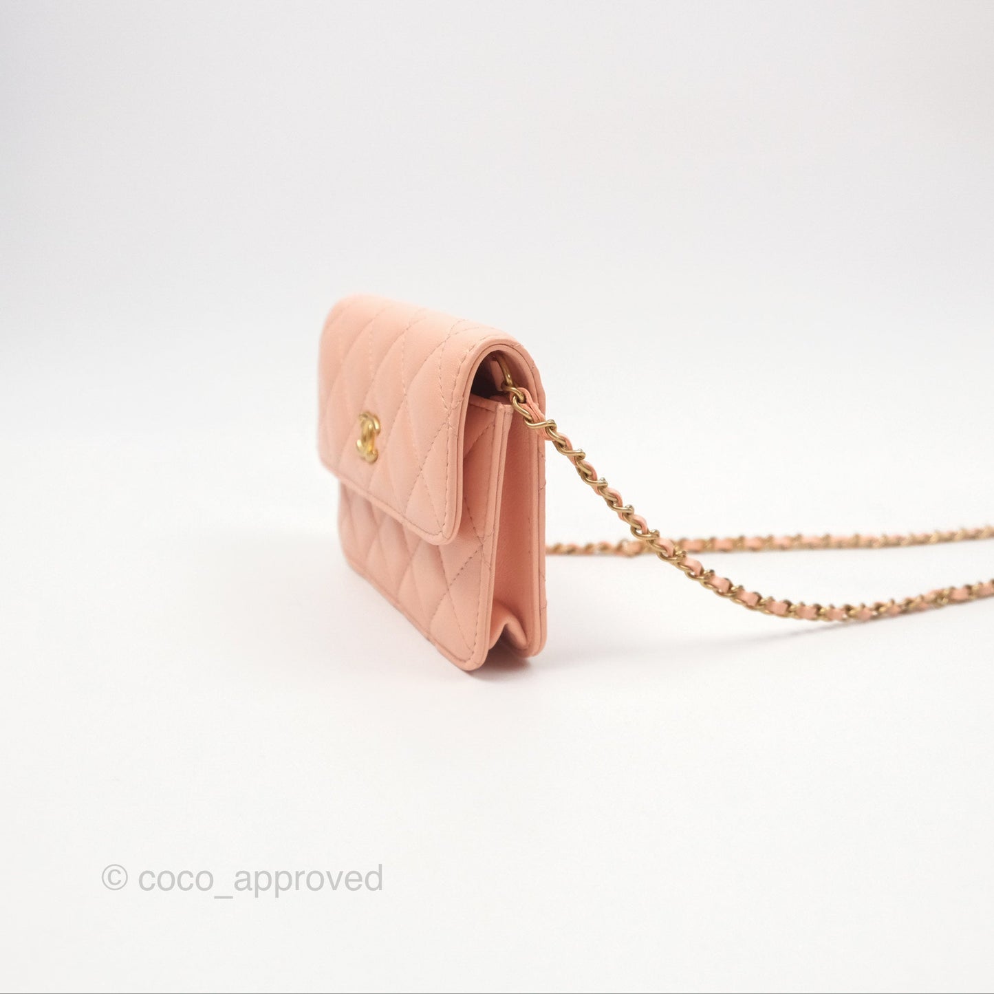 Chanel Pearl Crush Card Holder Pink Beige Lambskin Aged Gold Hardware