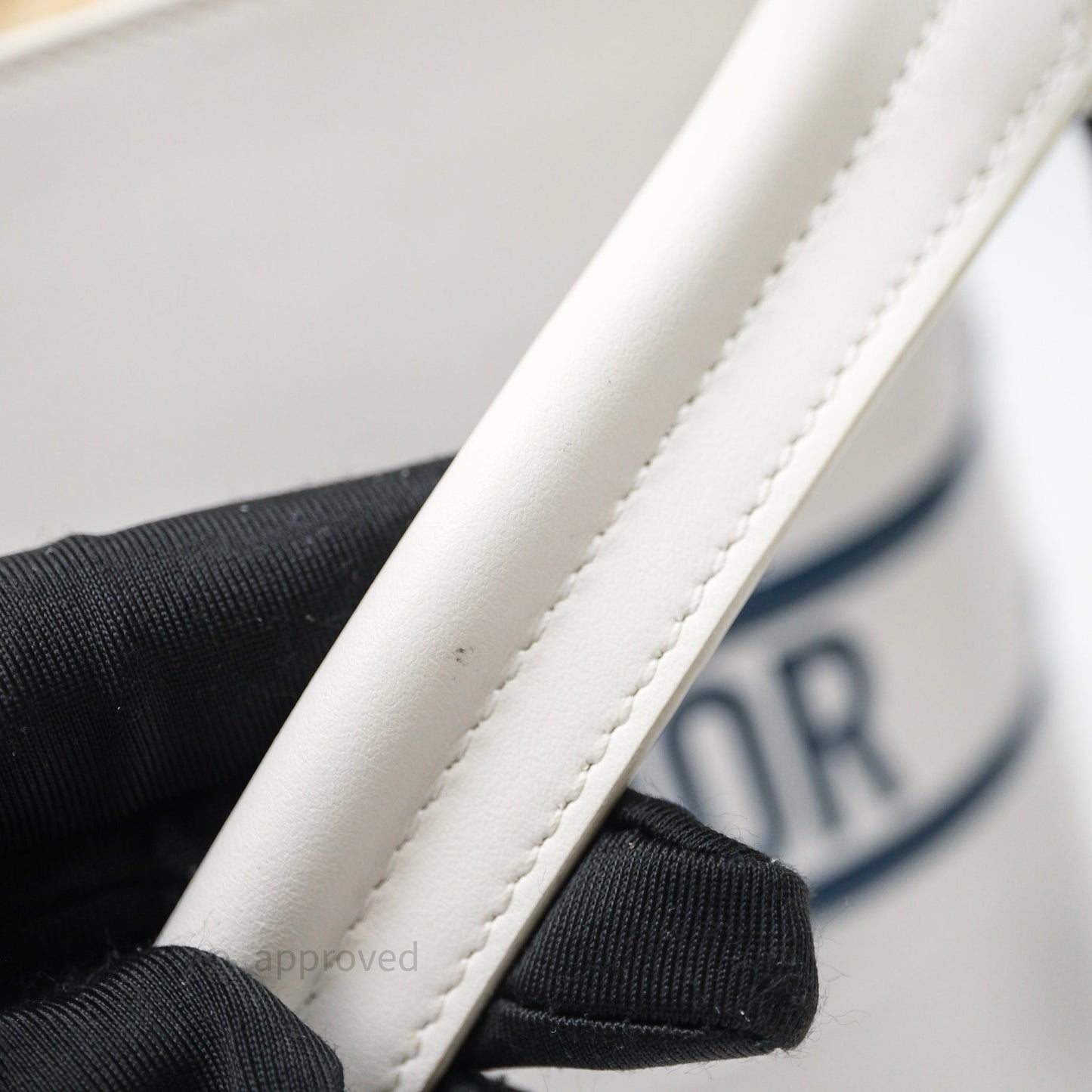 Dior Small Vibe Bucket Bag White Navy Smooth Calfskin