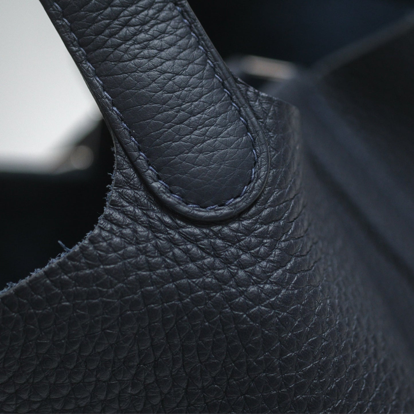 Hermès Picotin 18 Bleu Nuit 2Z Clemence Palladium Hardware